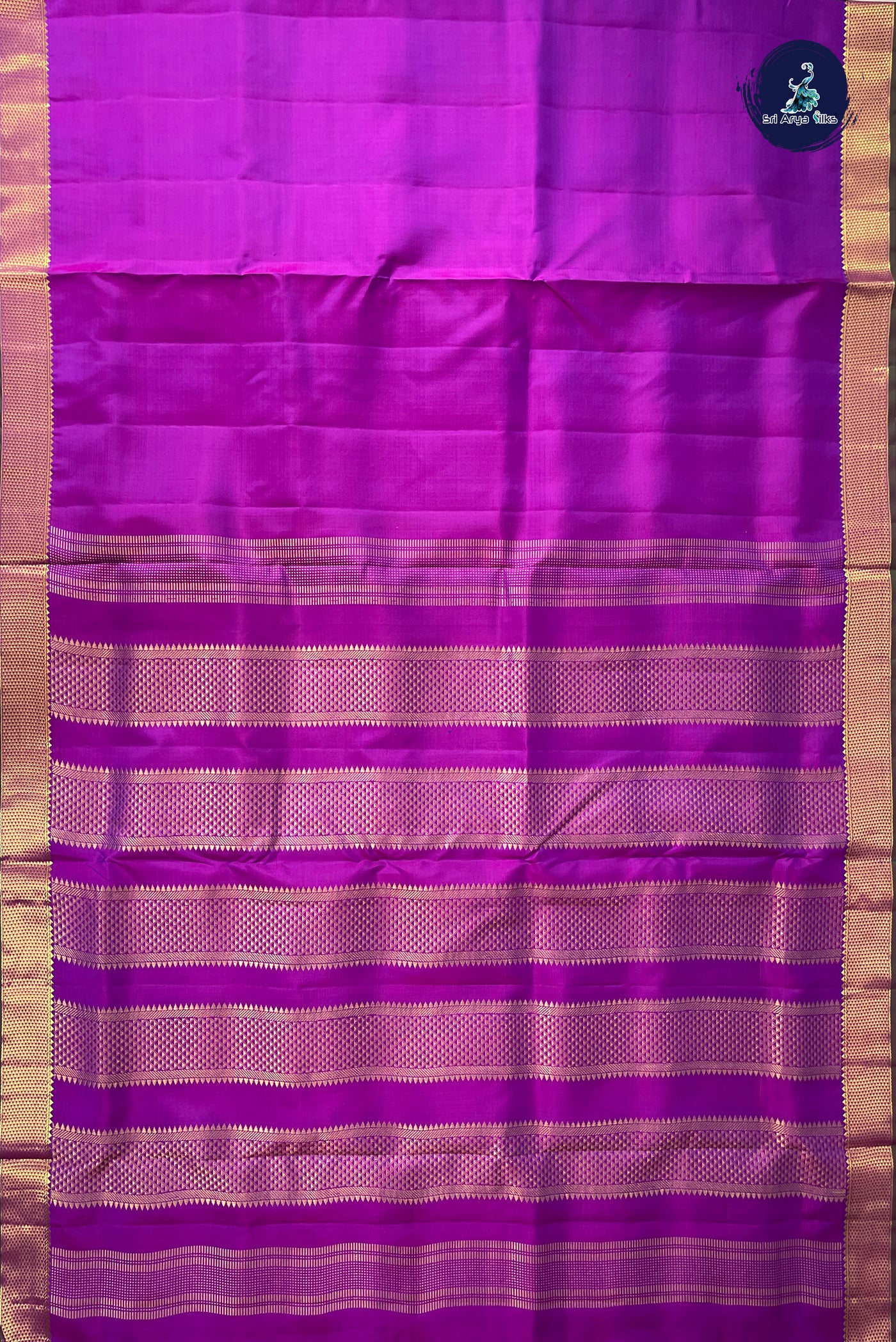 Dual Tone Purple Madisar 10 Yards Silk Saree With Plain Pattern
