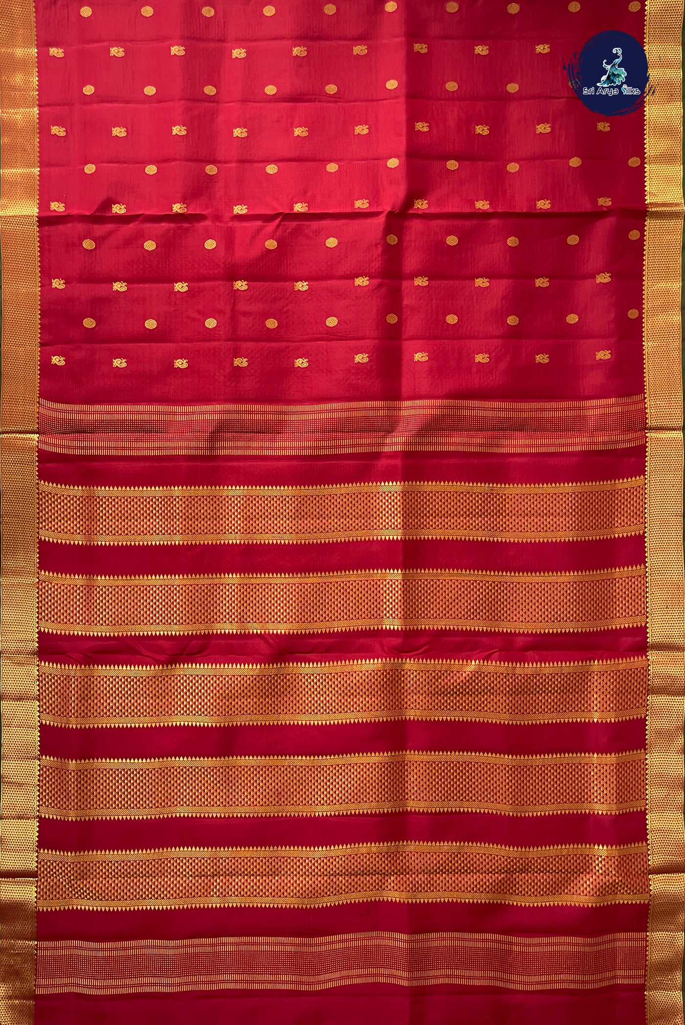 Arakku Madisar 10 Yards Silk Saree With Zari Buttas Pattern