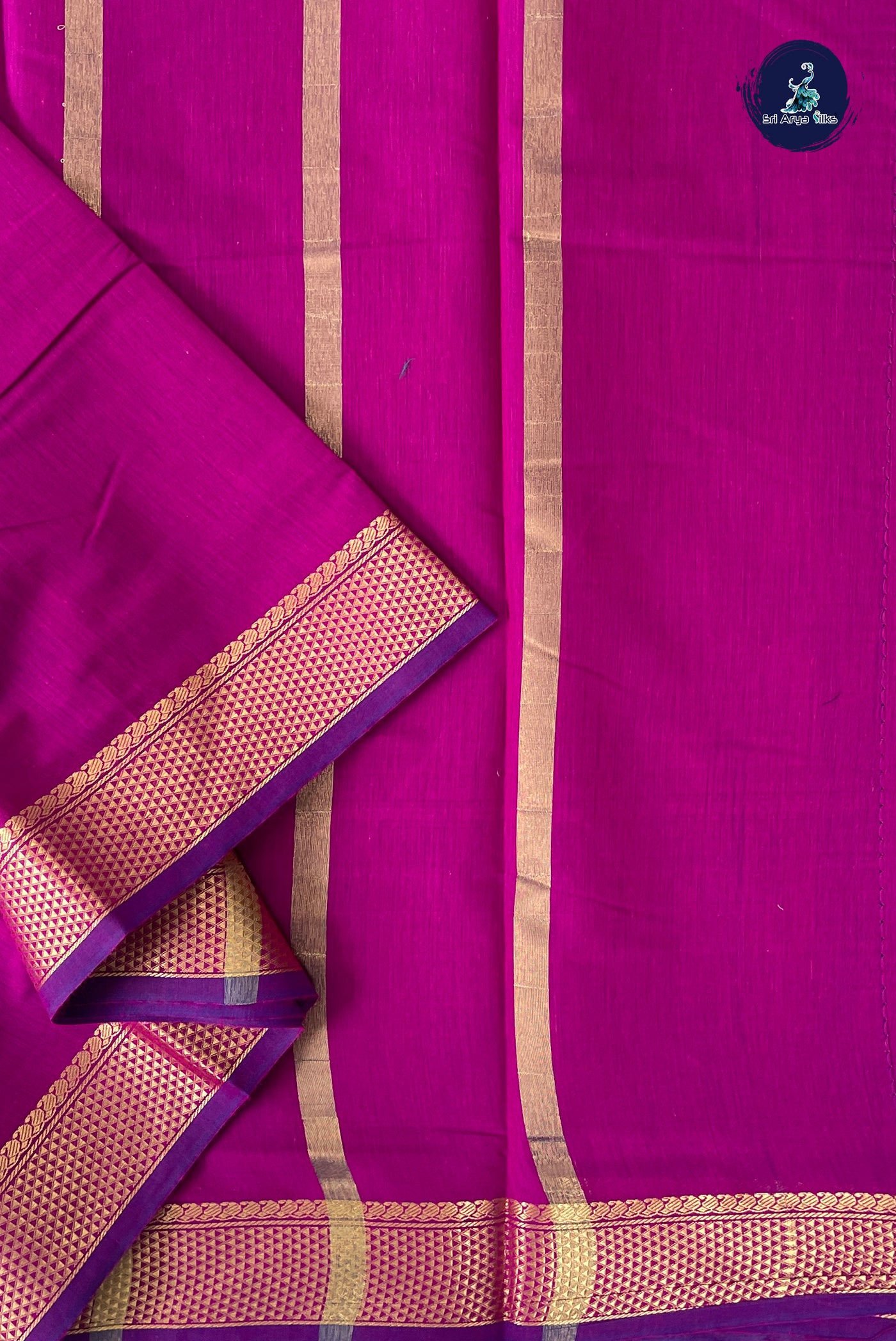 Magenta Madisar Semi Silk Cotton Saree With Plain Pattern