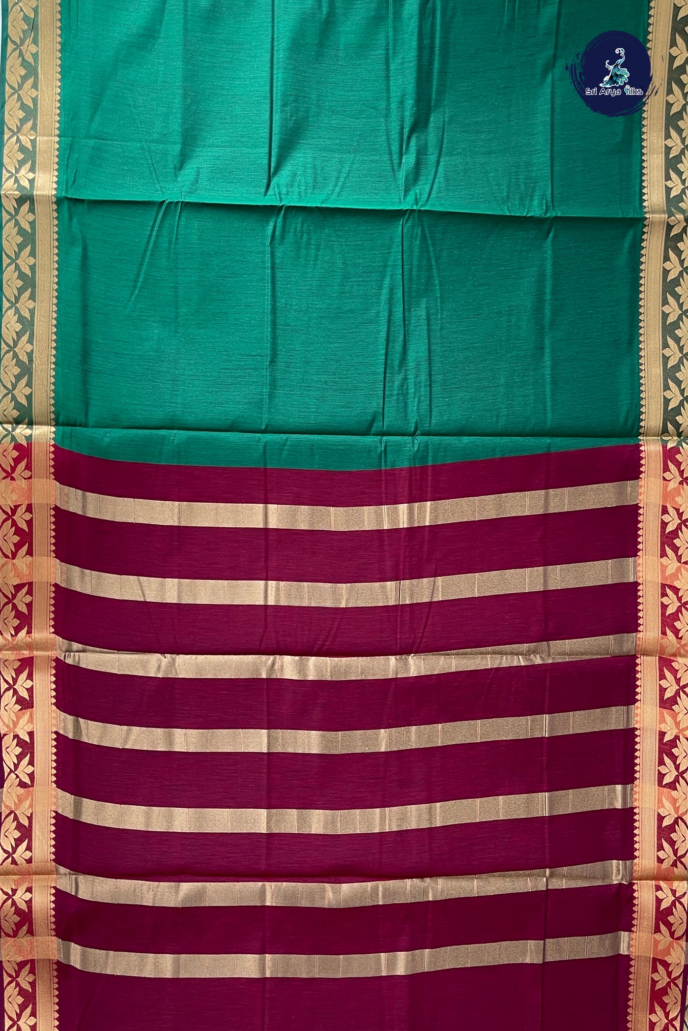 Green Madisar Semi Silk Cotton Saree With Plain Pattern
