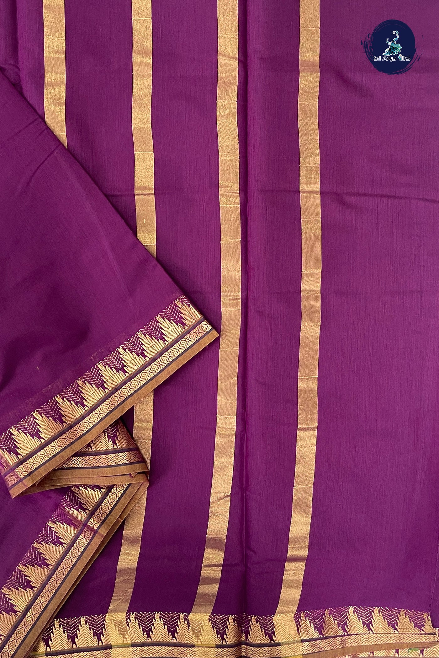 Jamun Madisar Semi Silk Cotton Saree With Plain Pattern