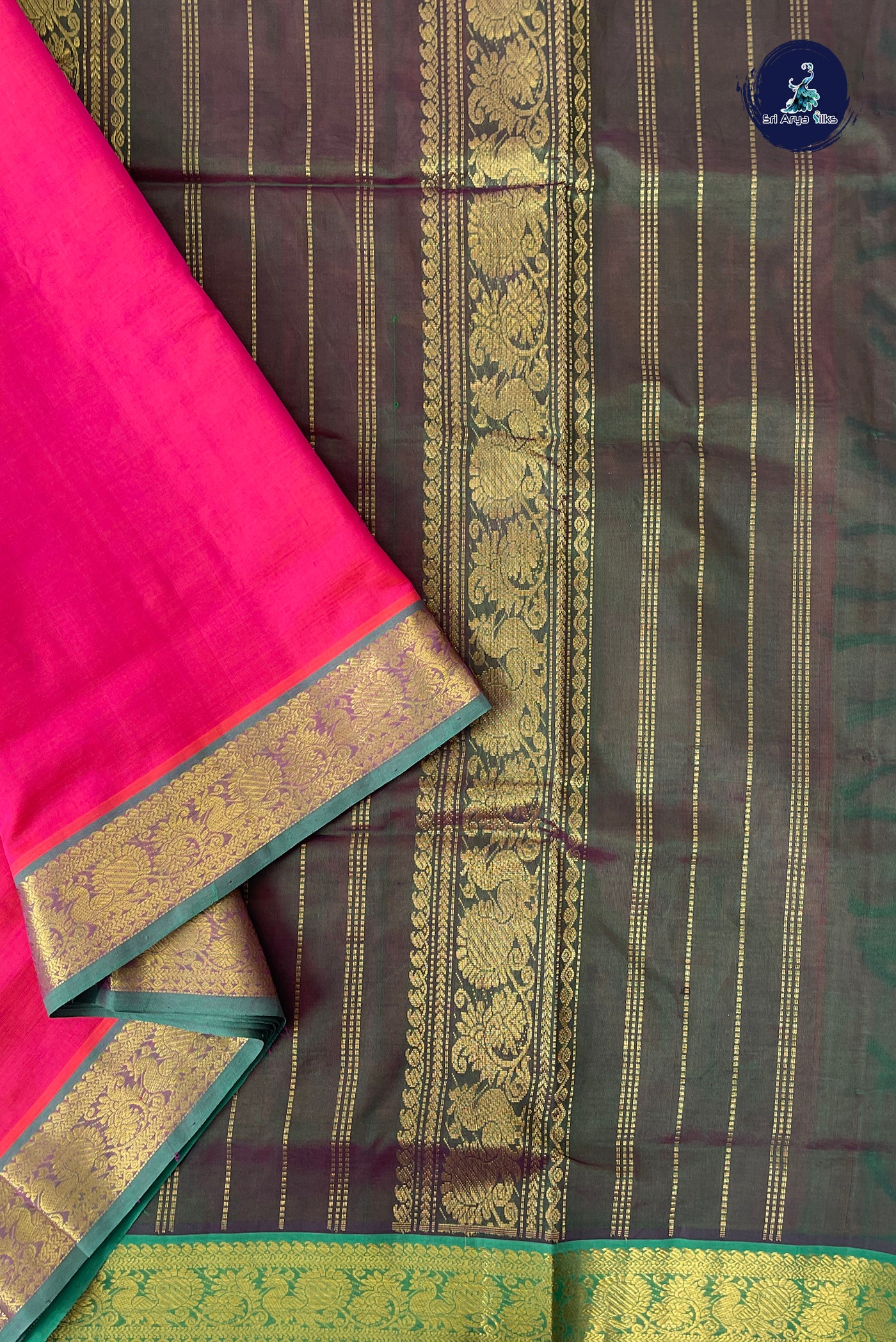 Pink Madisar Silk Cotton Saree With Plain Pattern