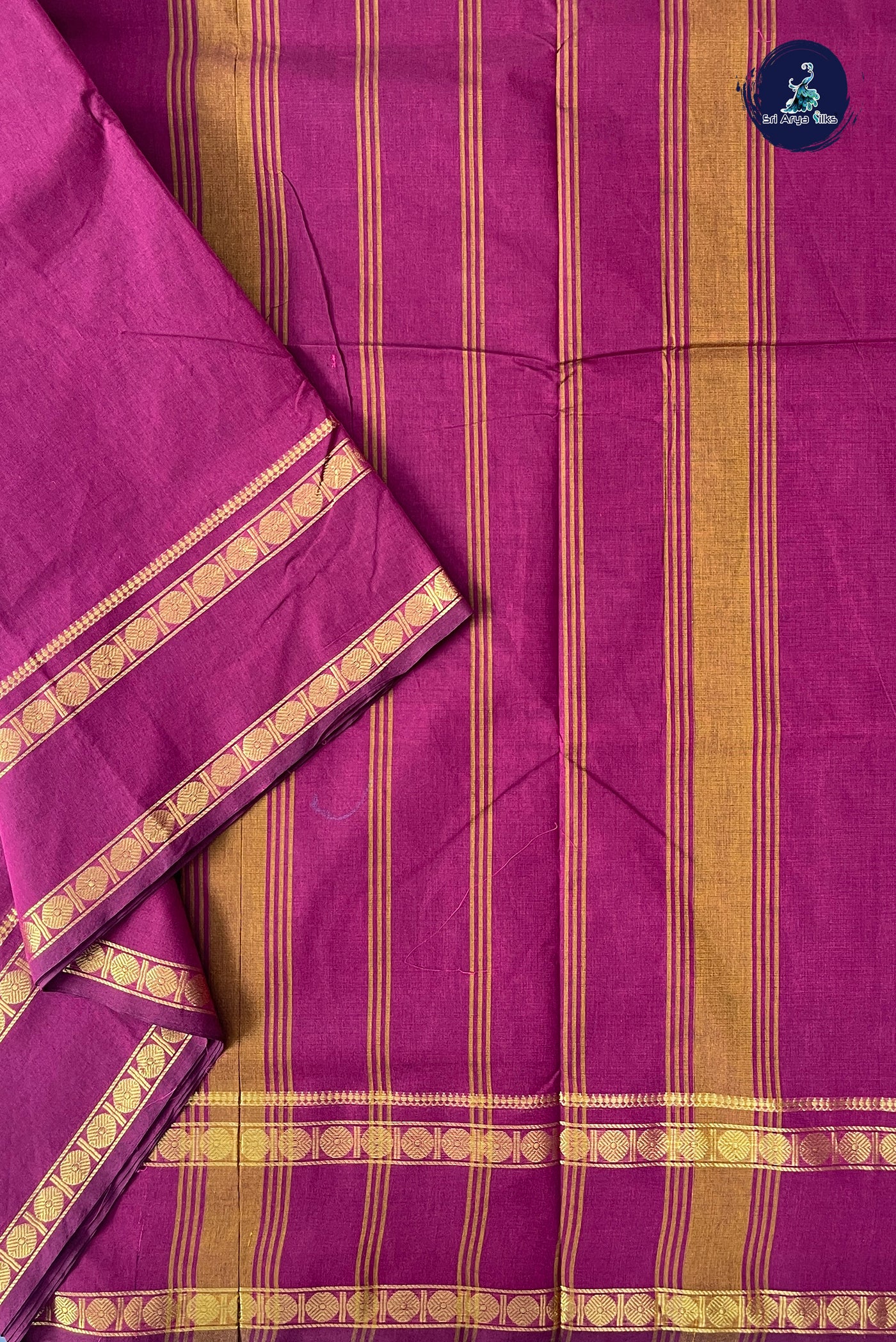 Arakku 10.5 Yards Madisar Saree With Plain Pattern