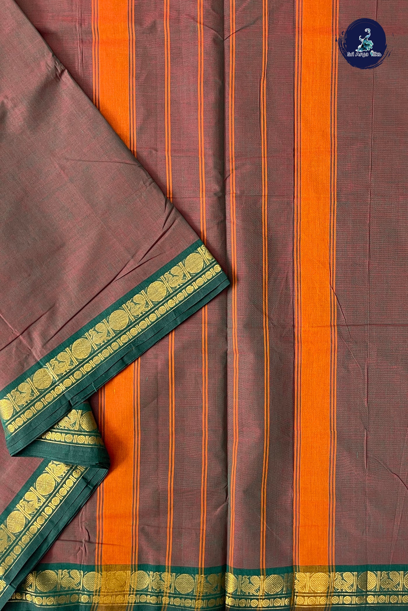 Manthulir 10.5 Yards Madisar Saree With Plain Pattern