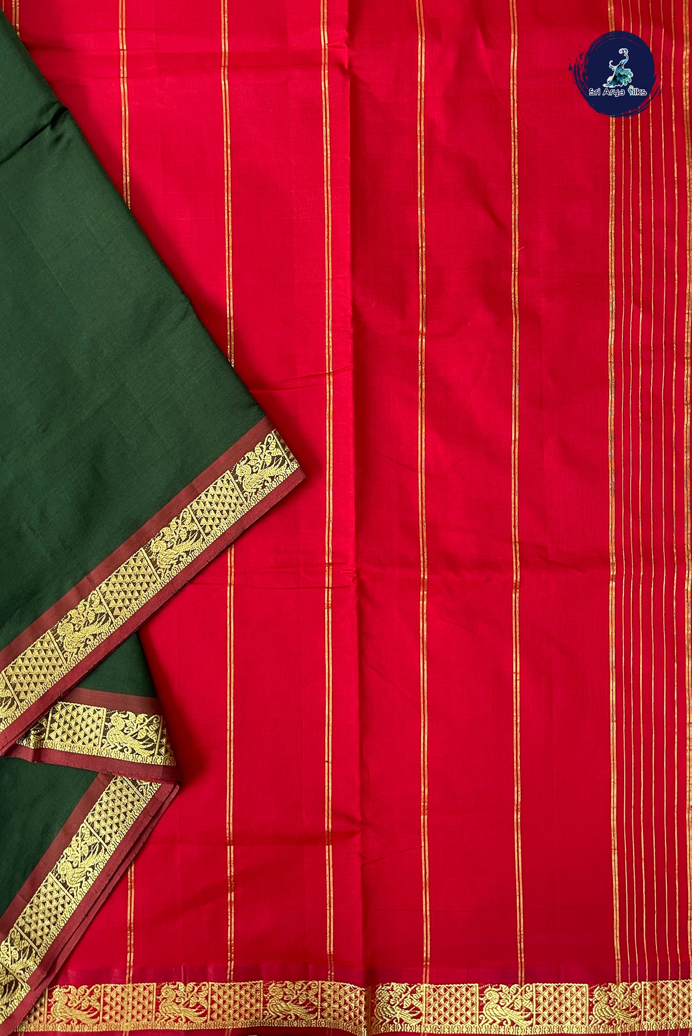 Green Half Pure Madisar Silk Cotton Saree With Plain Pattern