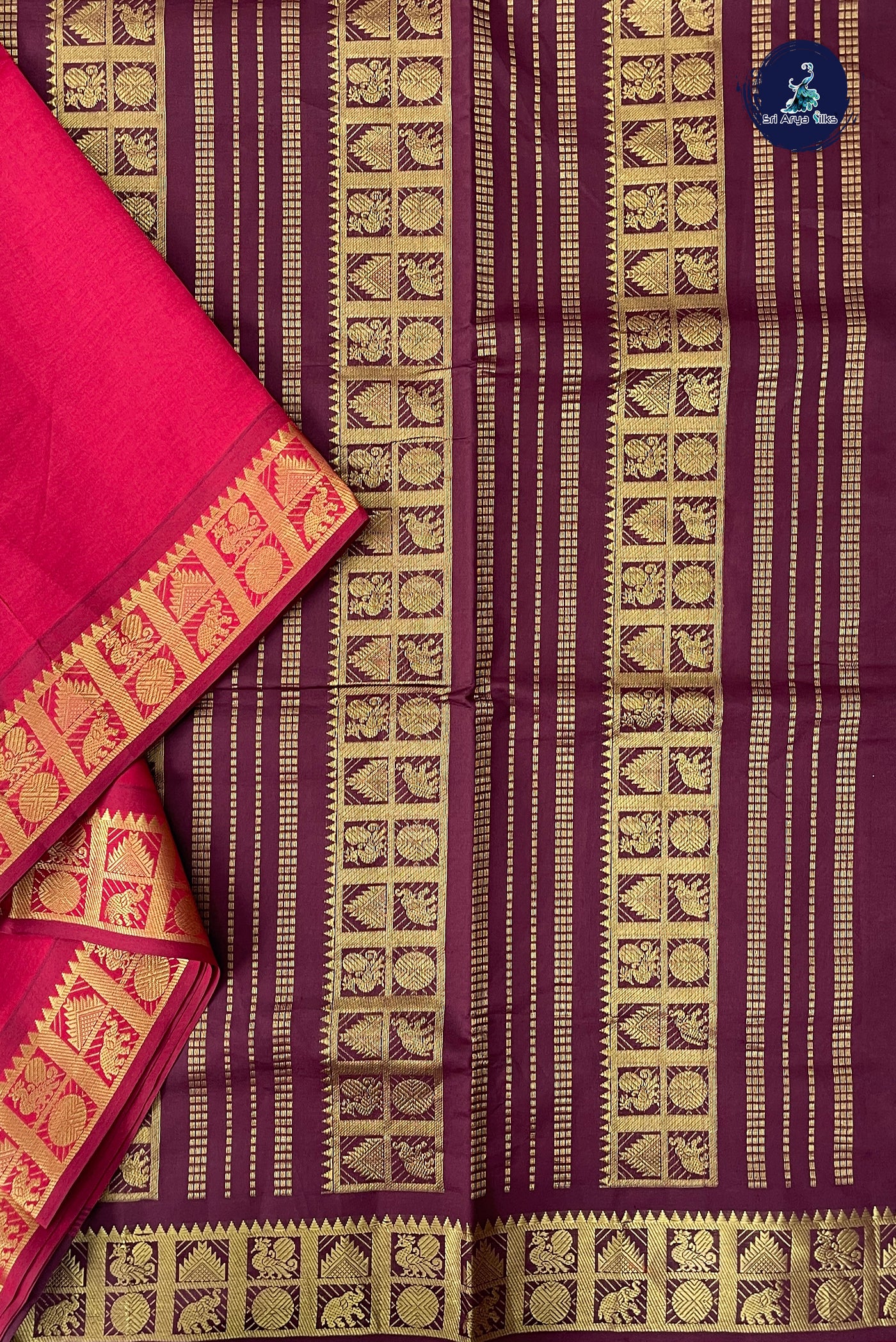 Red Half Pure Madisar Silk Cotton Saree With Plain Pattern