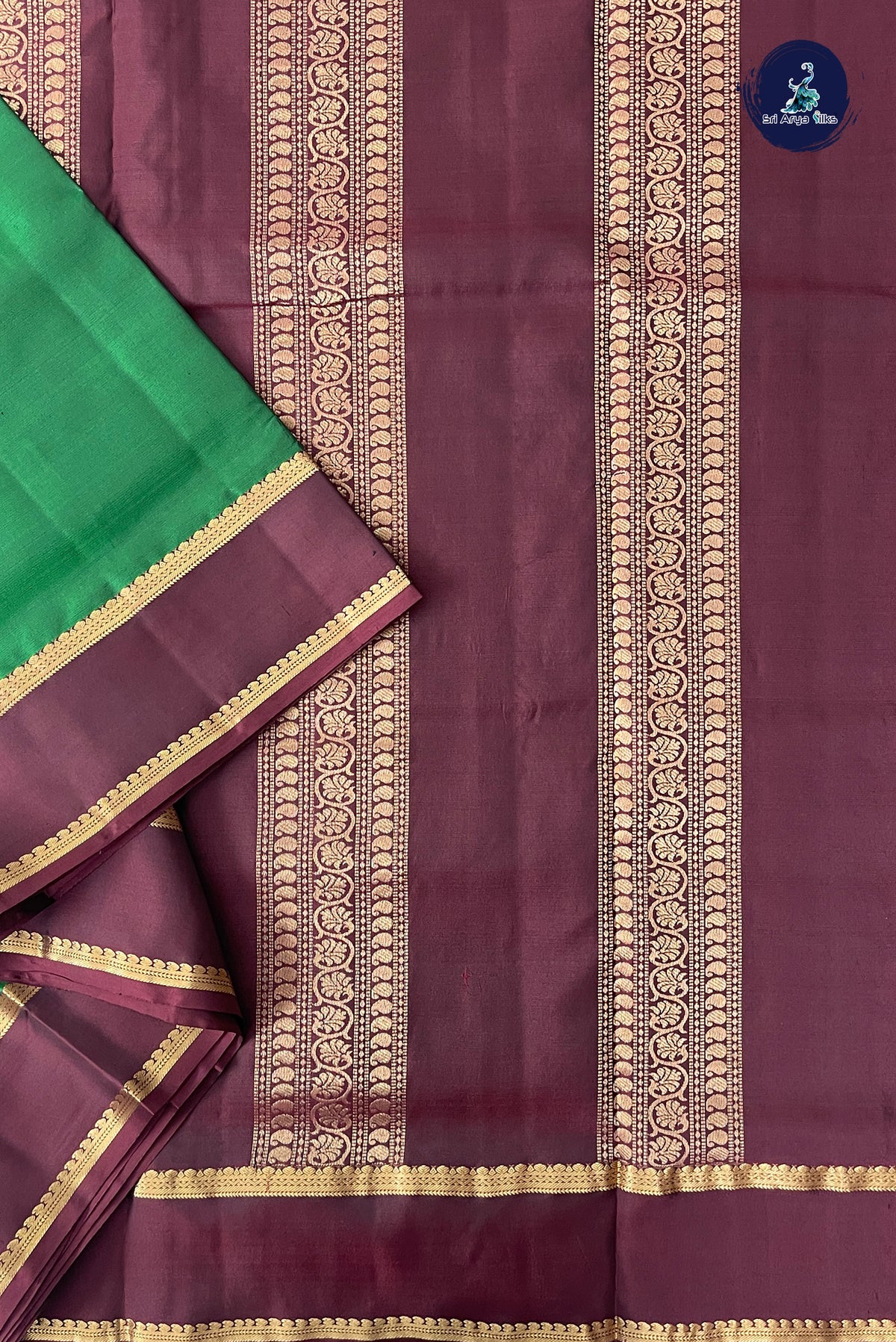 Dark Green Madisar 10 Yards Silk Saree With Doria Lines Pattern