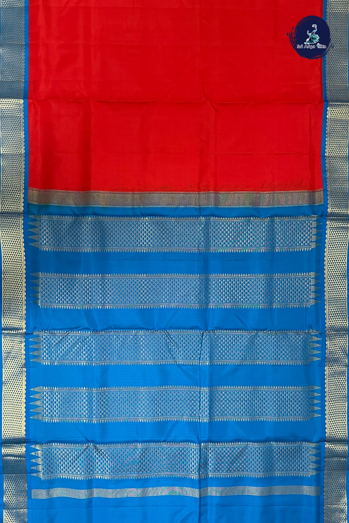 Orange Madisar 10 Yards Silk Saree With Plain Pattern