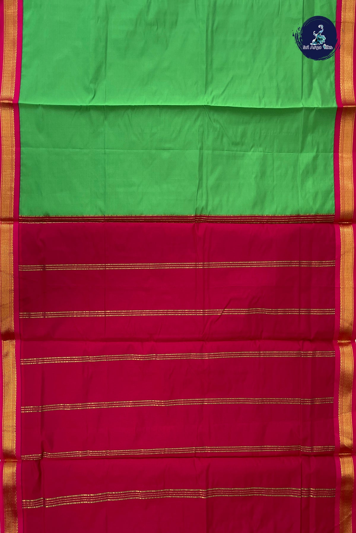 Green Madisar Semi Silk Saree With Plain Pattern