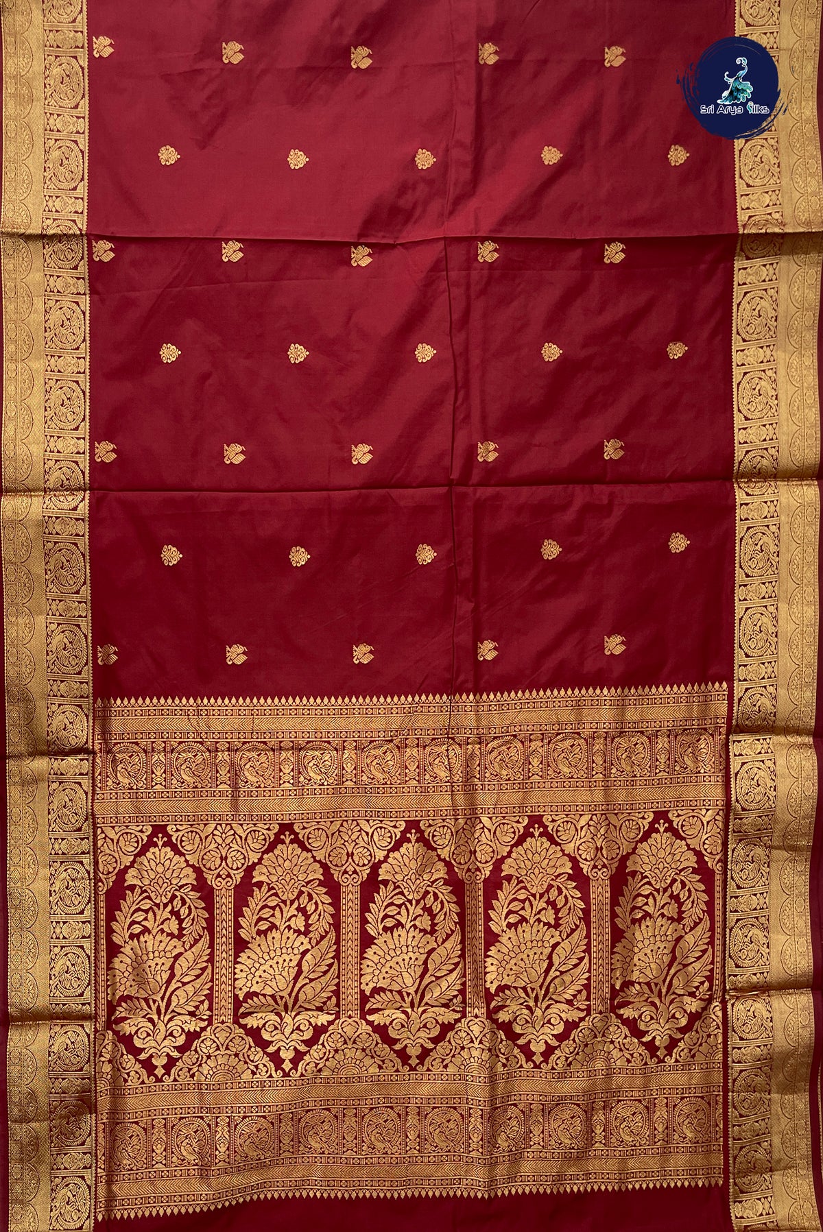 Arakku 10 Yards Semi Silk With Zari Buttas Pattern