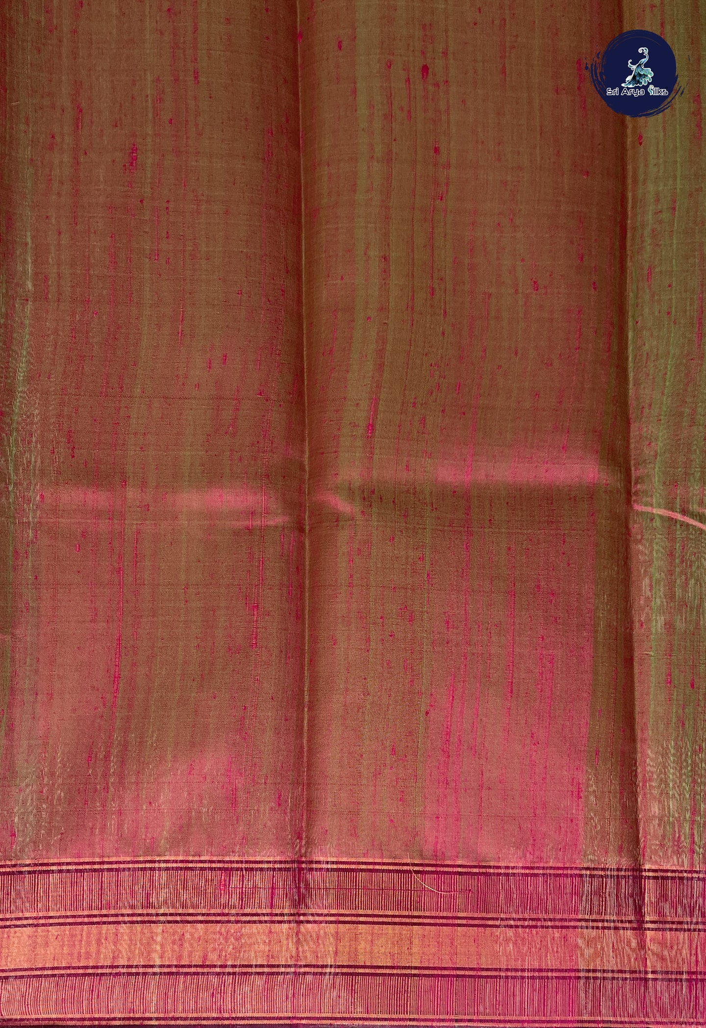 Parrot Green Raw Silk Saree With Plain Pattern