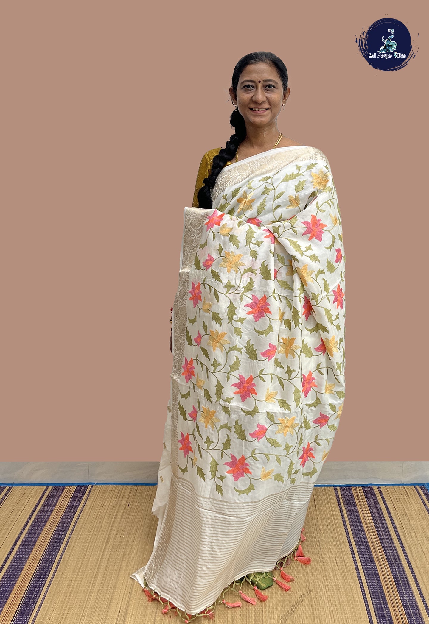 Off White Banarasi Silk Saree With Embroidery Pattern