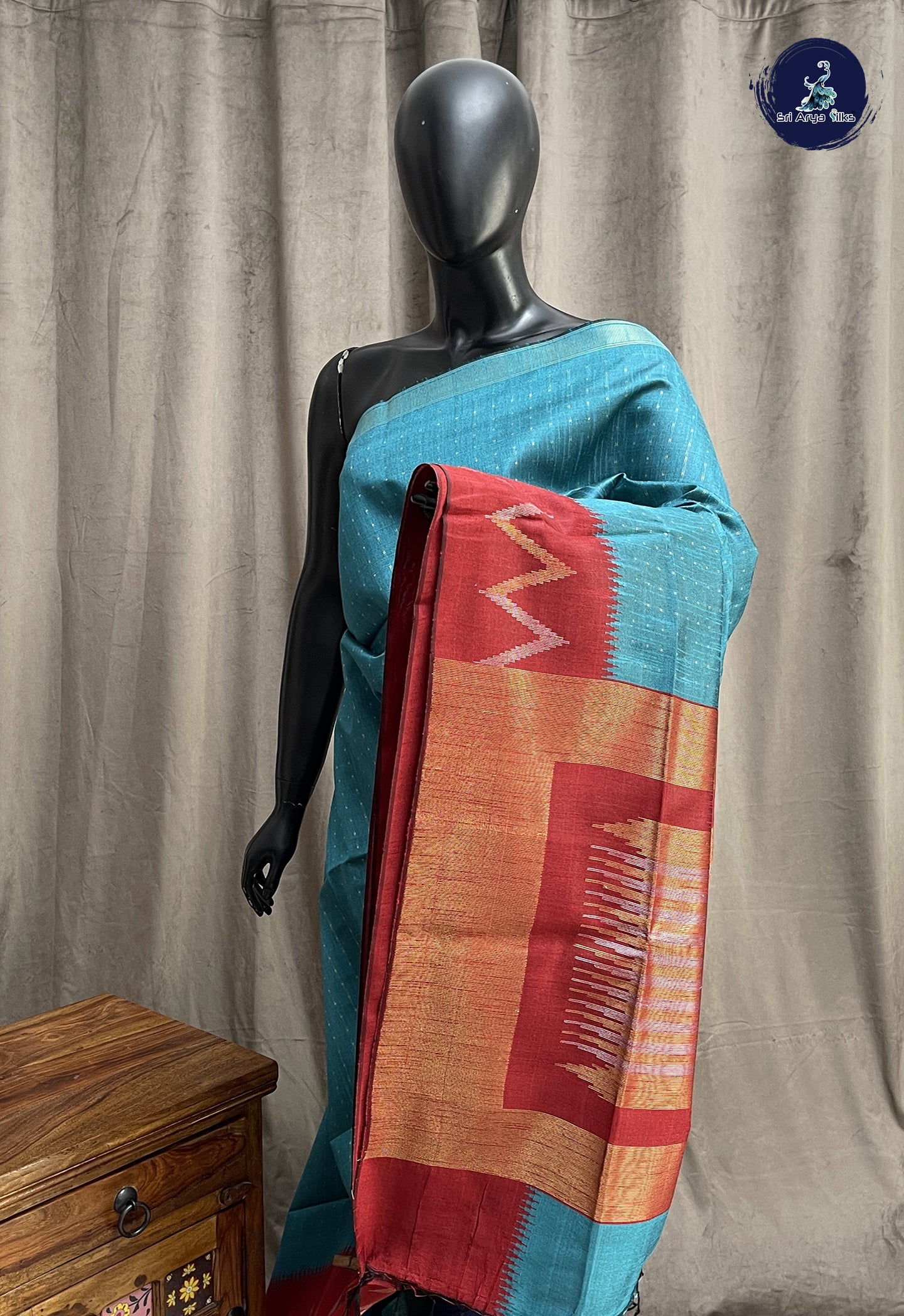 Blue Raw Silk Saree With Stripes Pattern