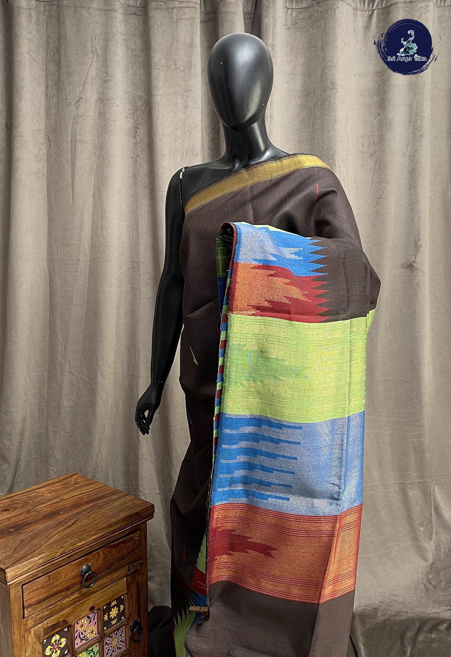 Brown Raw Silk Saree With Buttas Pattern