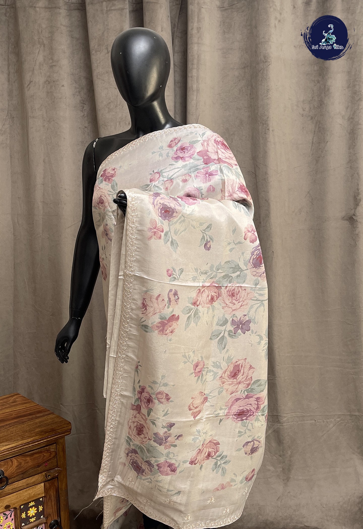 Ivory Banarasi Silk Saree With Printed Pattern