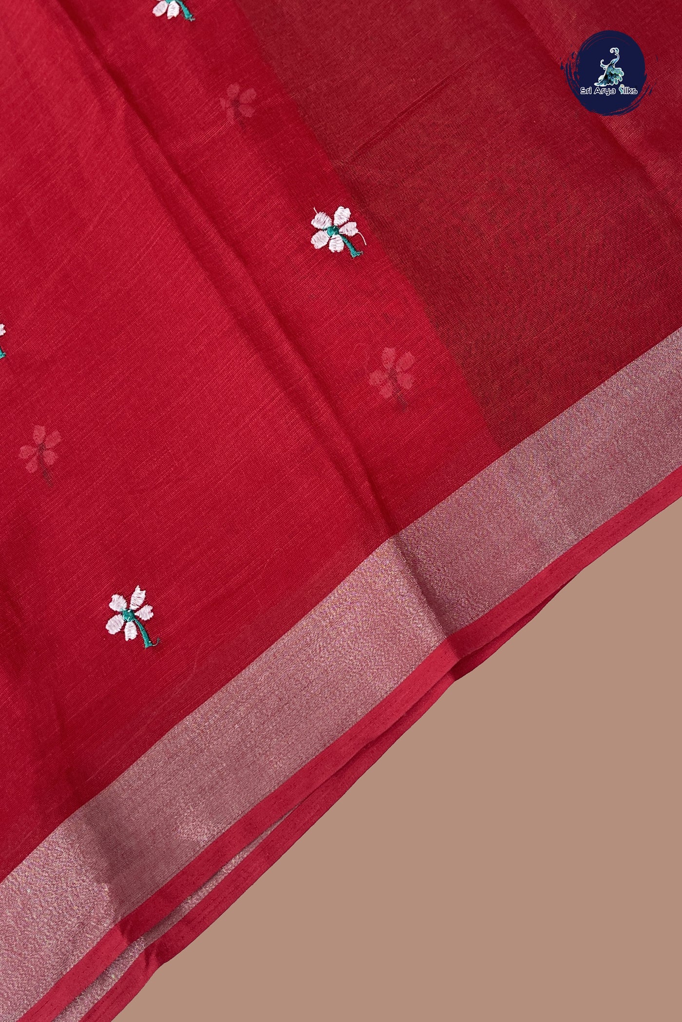 Red Linen Saree With Thread Work Pattern