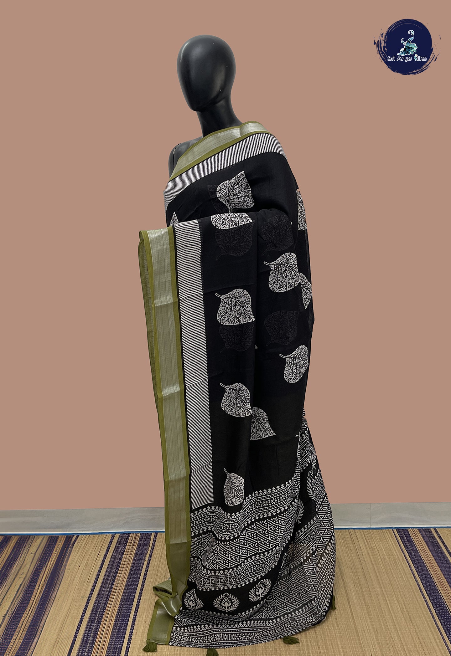 Black Linen Saree With Printed Pattern