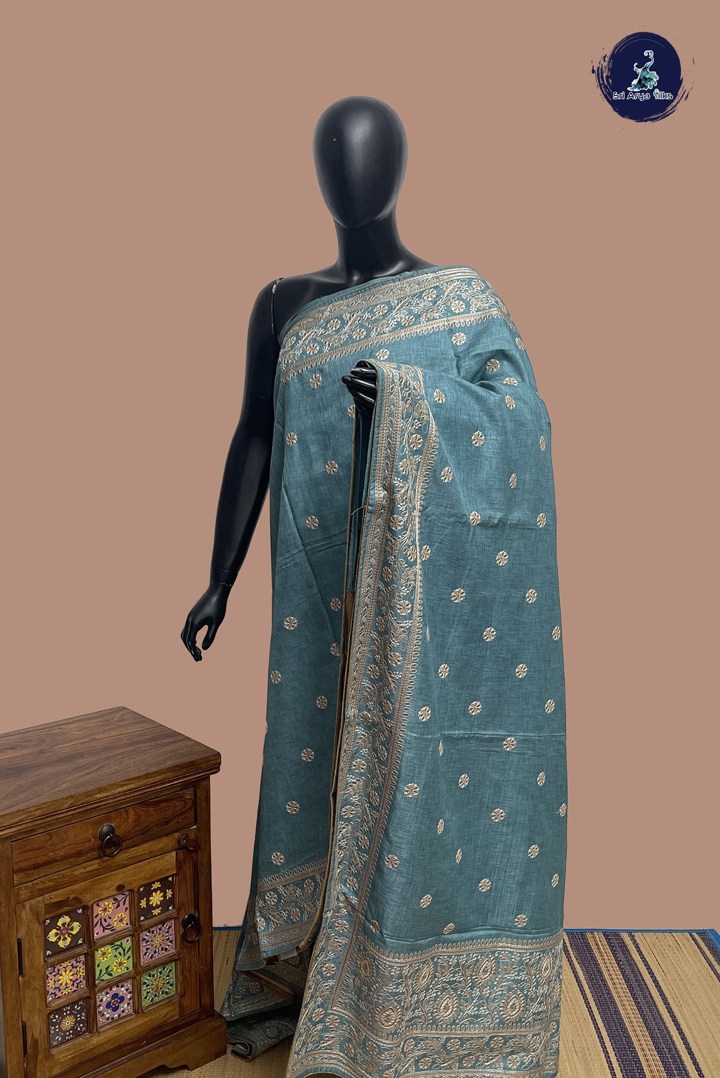 Dual Tone Blue Tussar Saree With Thread Work Pattern