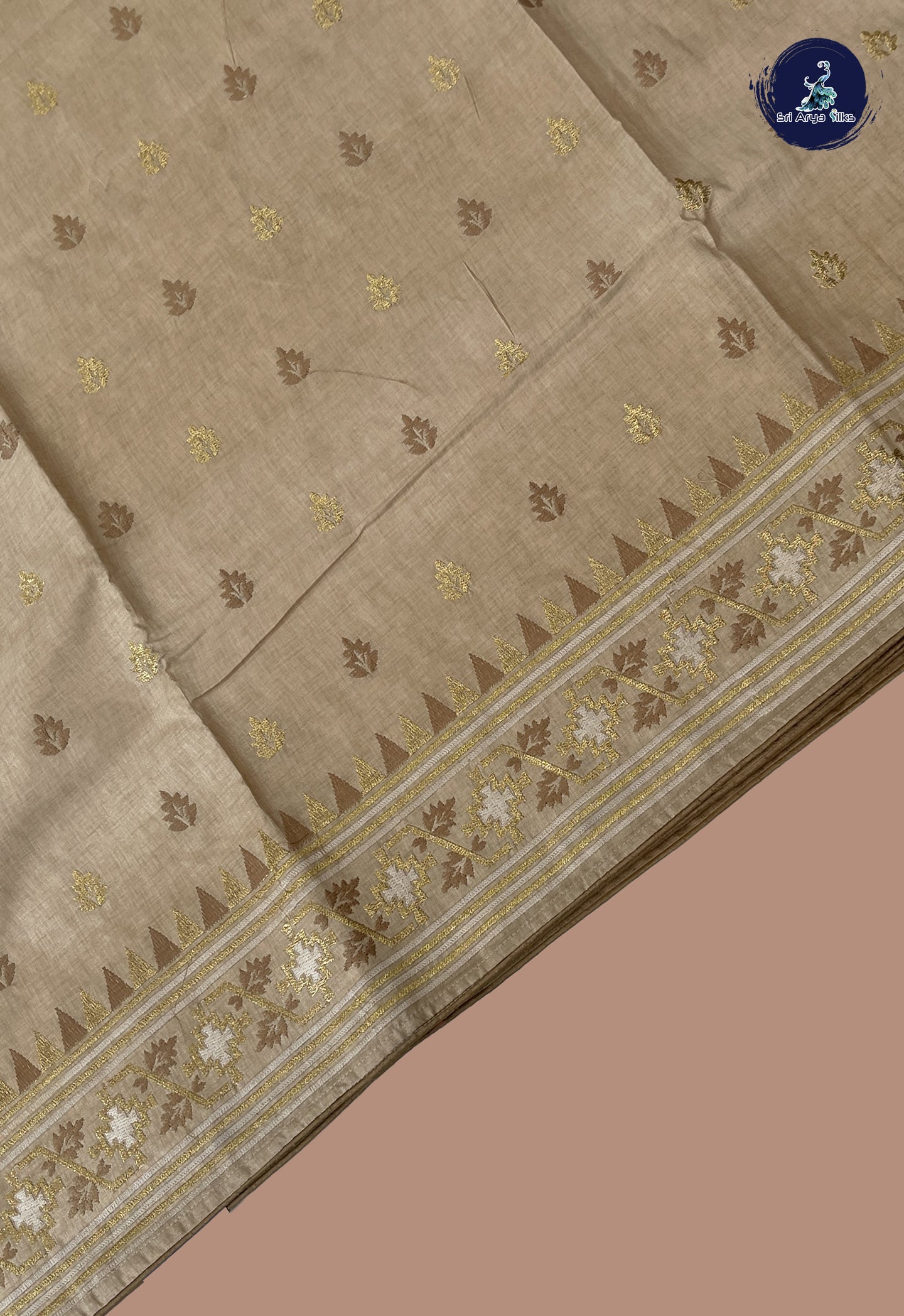 Beige Tussar Saree With Buttas Pattern