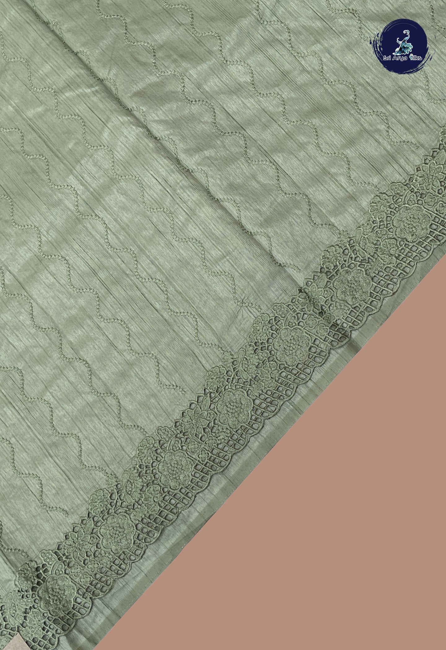 Elaichi Green Tussar Saree With Embroidery Pattern