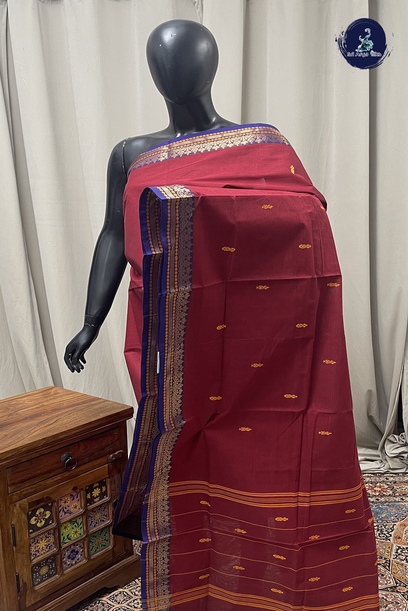 Dual Tone Maroon Chettinad Cotton Saree With Buttas Pattern