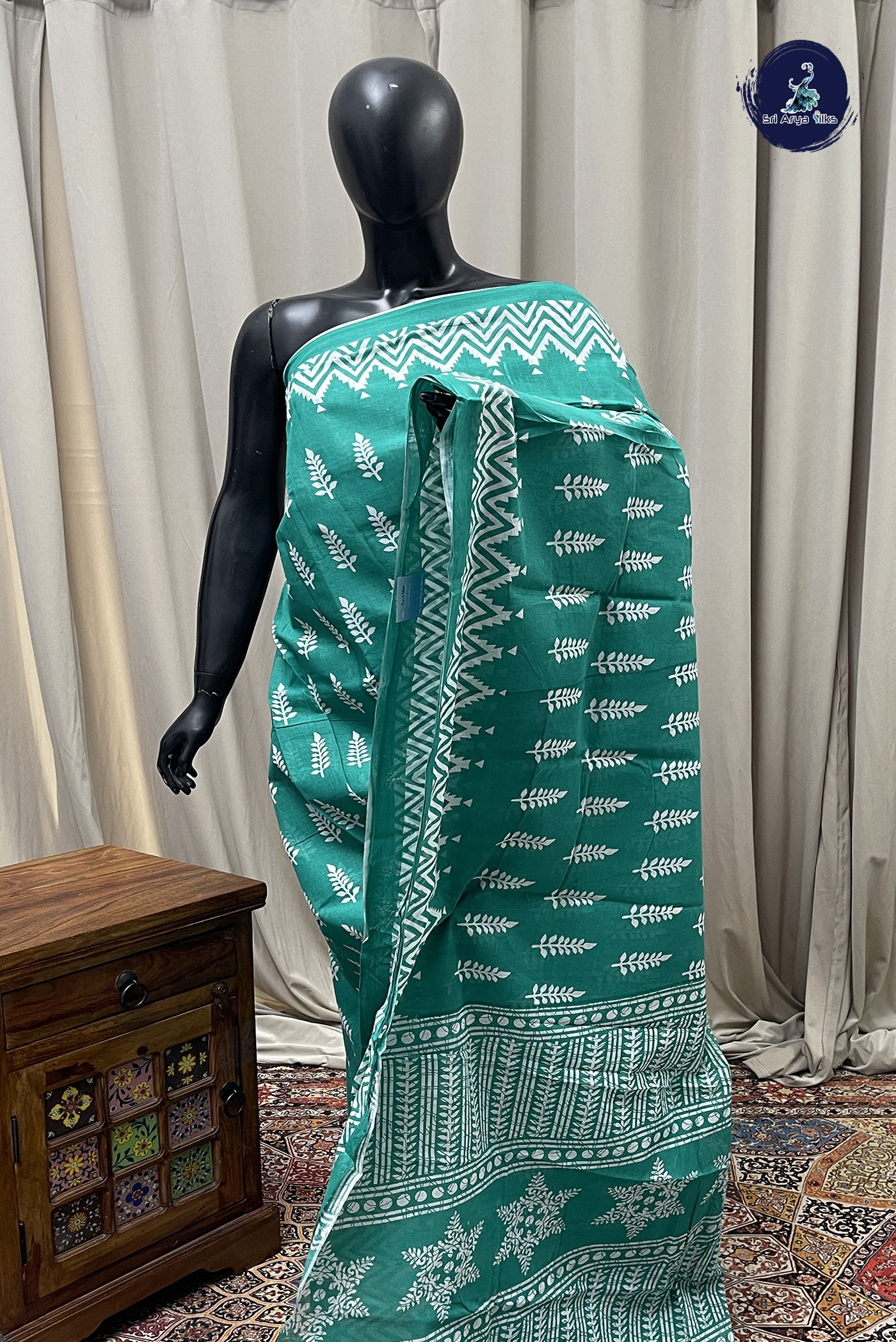 Green Cotton Saree With Printed Pattern