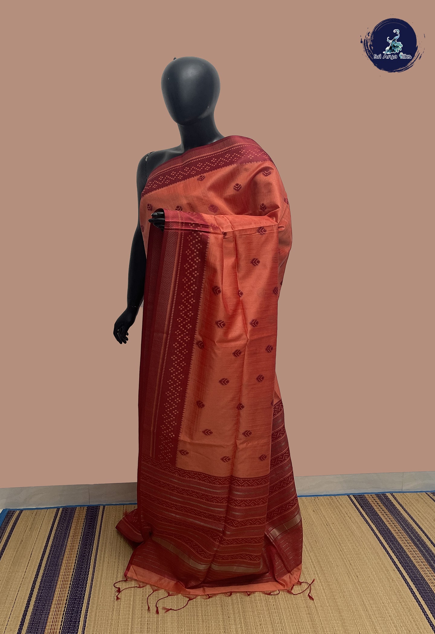 Reddish Pink Semi Raw Silk Saree With Thread Work Pattern