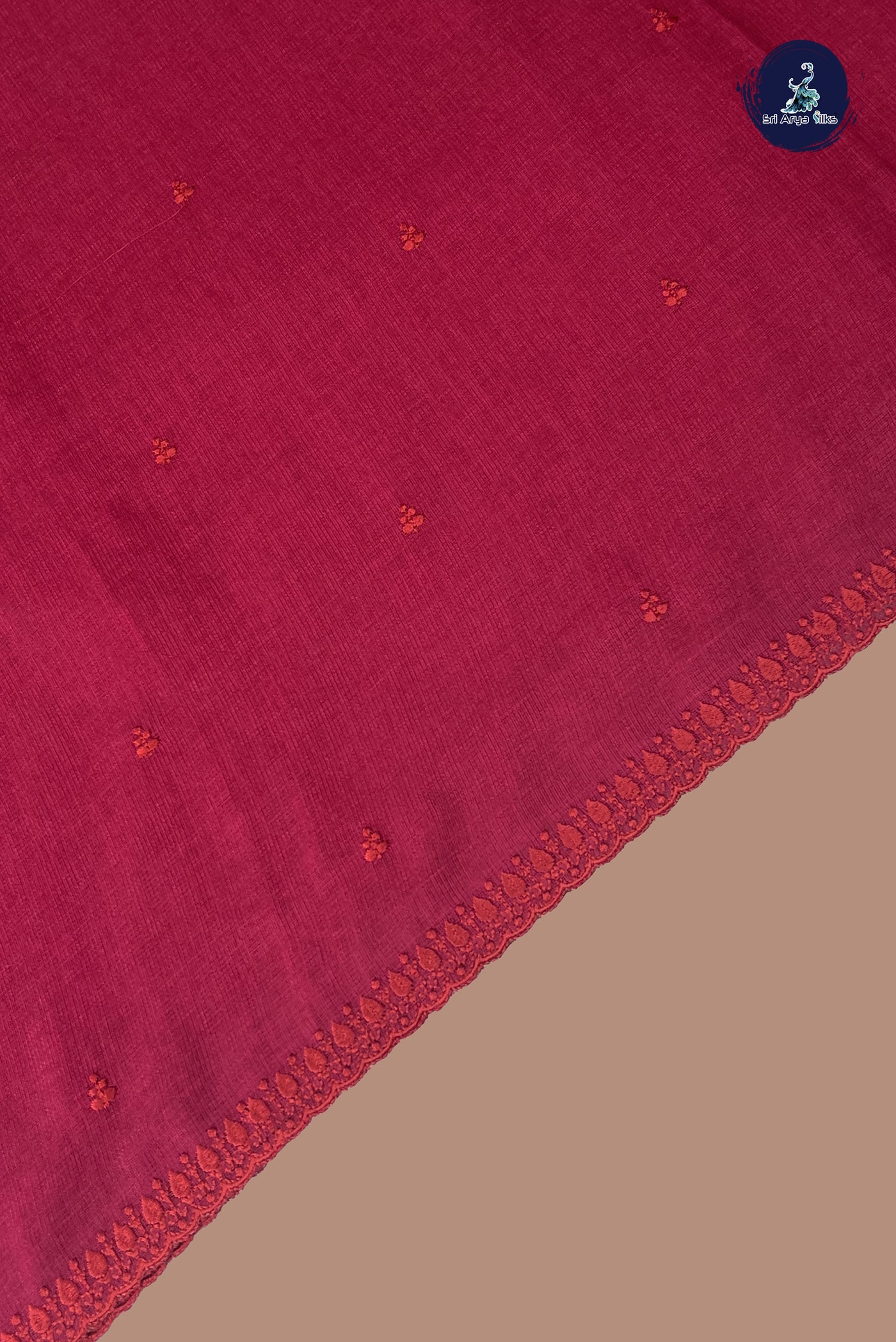 Maroon Linen Saree With Thread Work Pattern