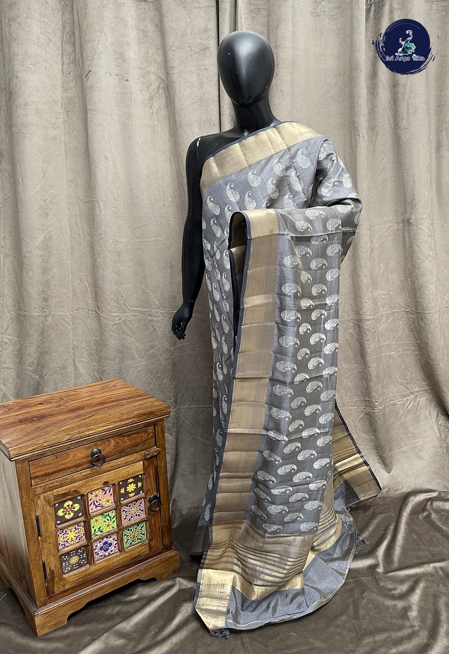 Grey Semi Tussar Saree With Printed Pattern