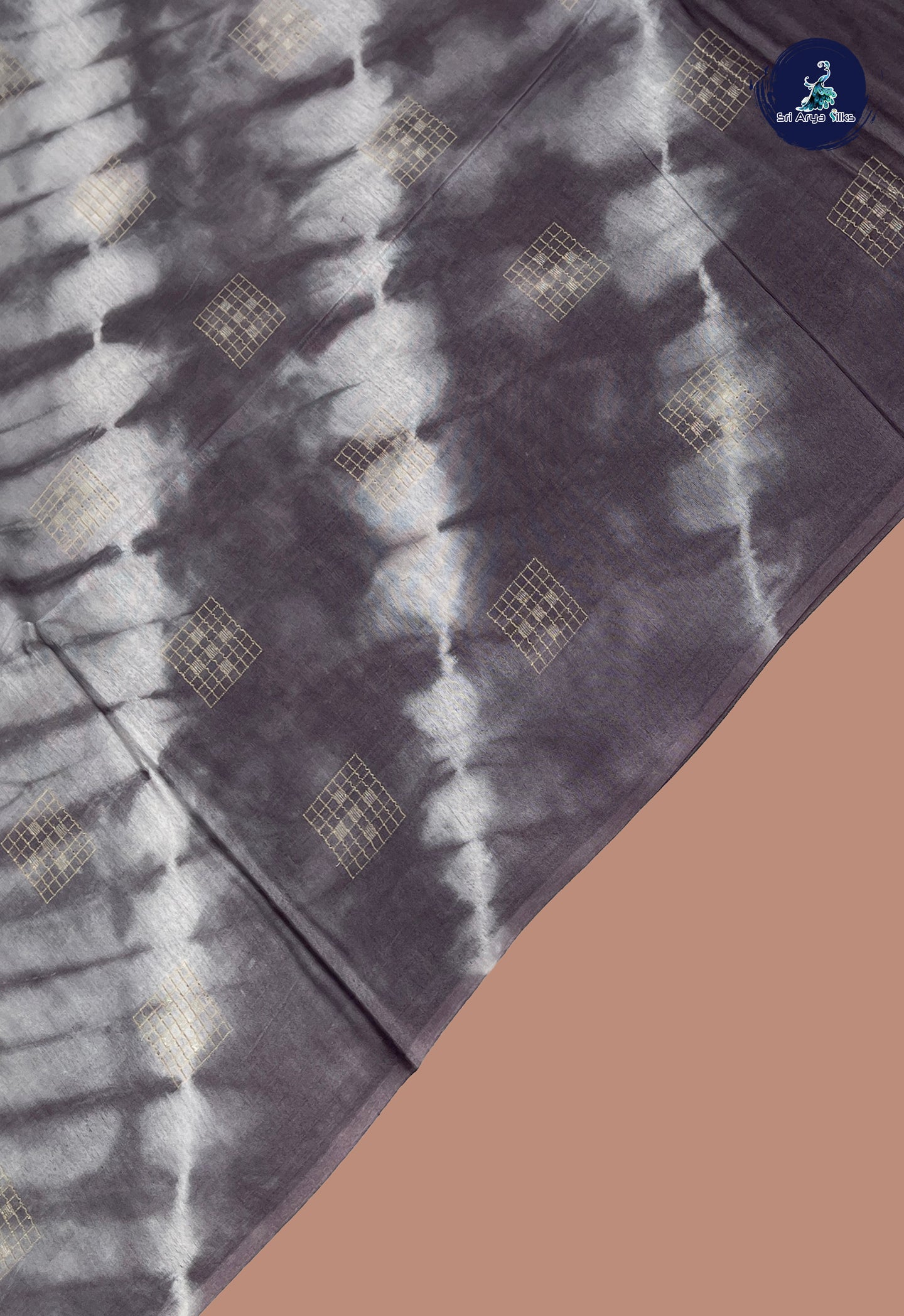 Grey Baswada Saree With Shibori Print Pattern