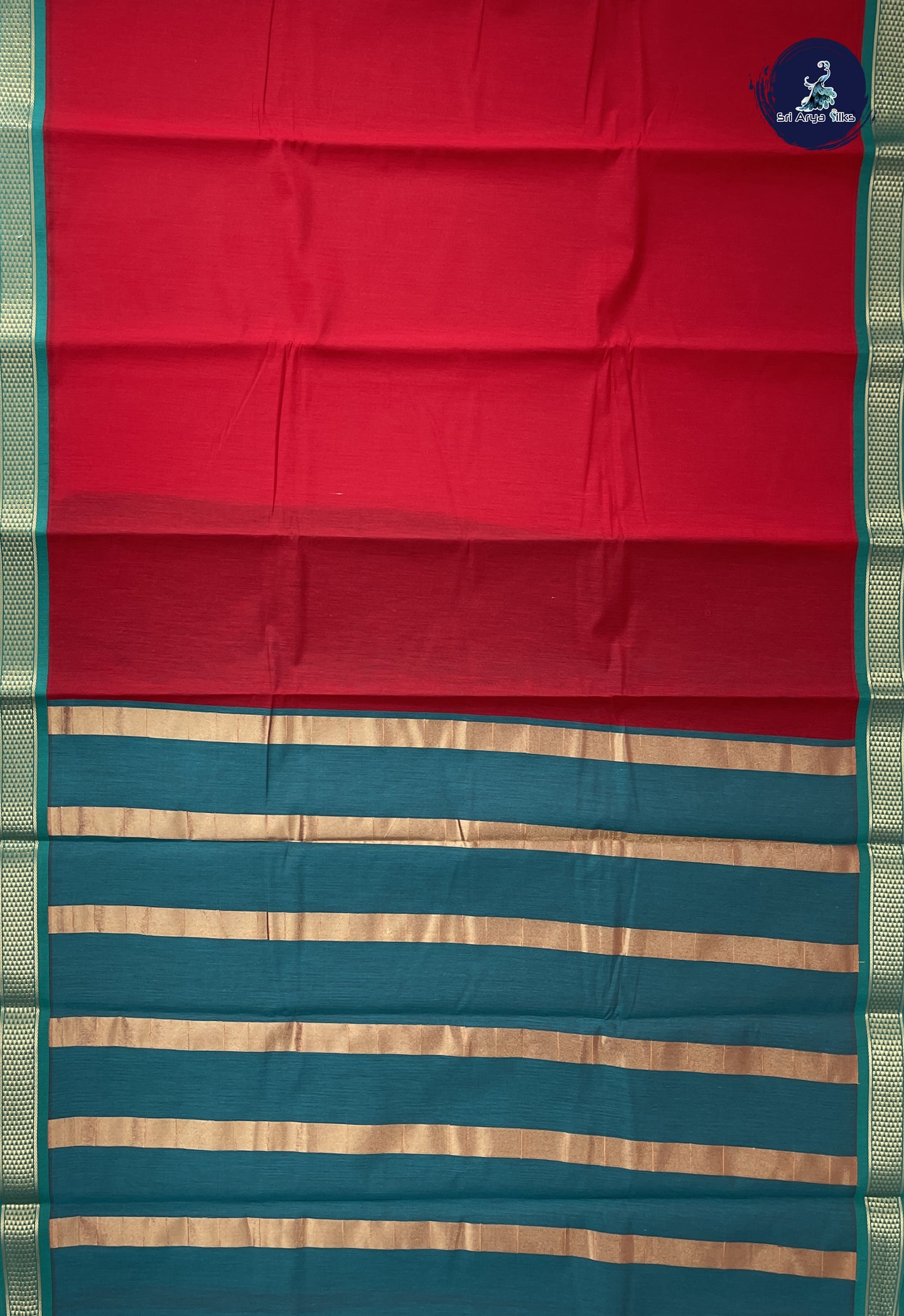 Red Semi Silk Cotton Saree With Plain Pattern