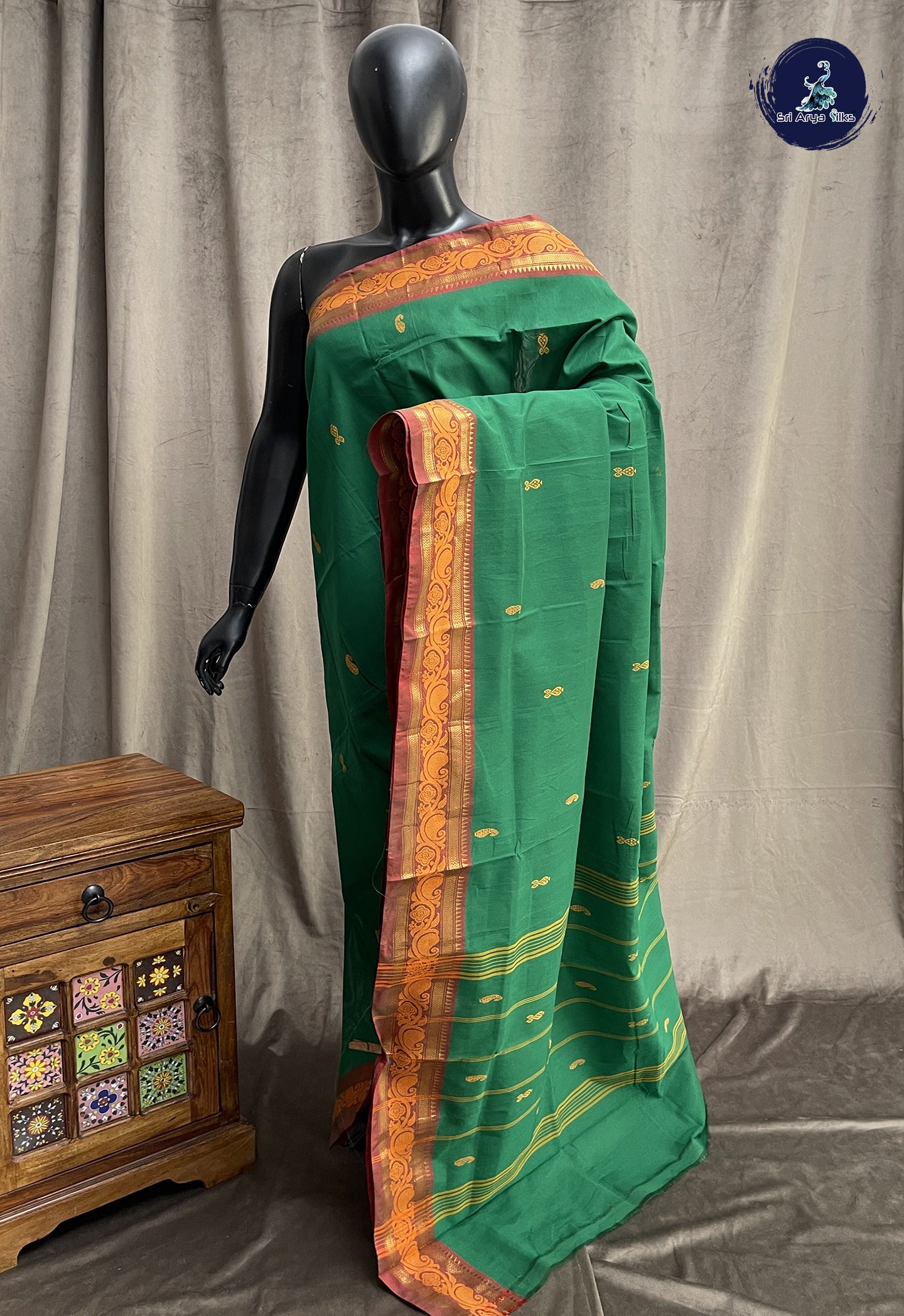 Dark Green Chettinad Cotton Saree With Buttas Pattern