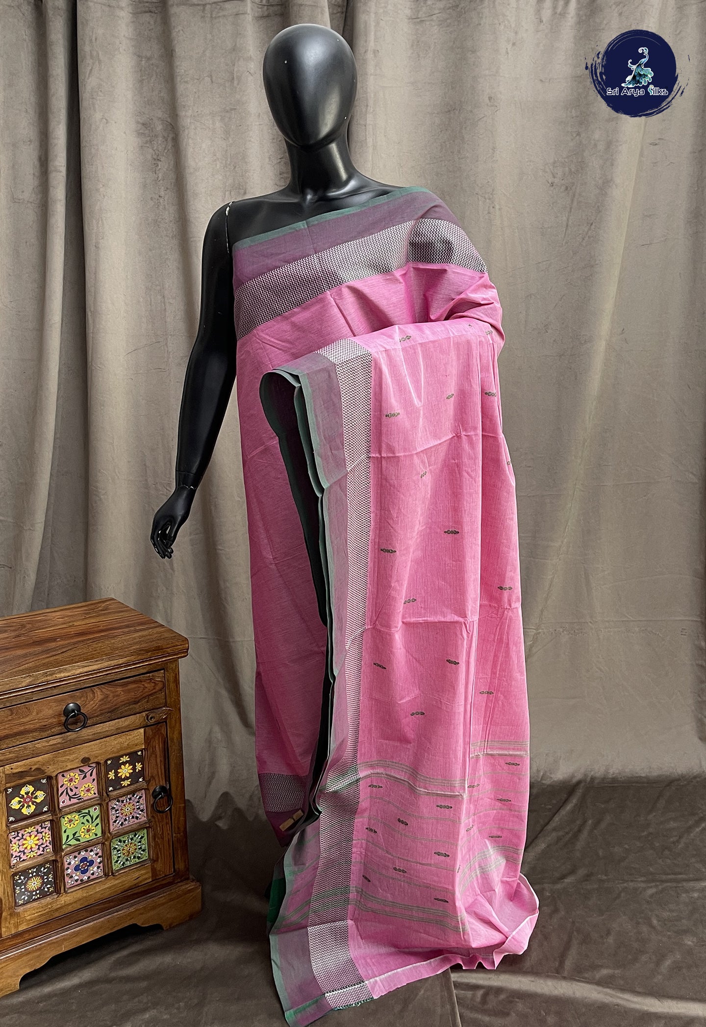 Light Pink Chettinad Cotton Saree With Buttas Pattern