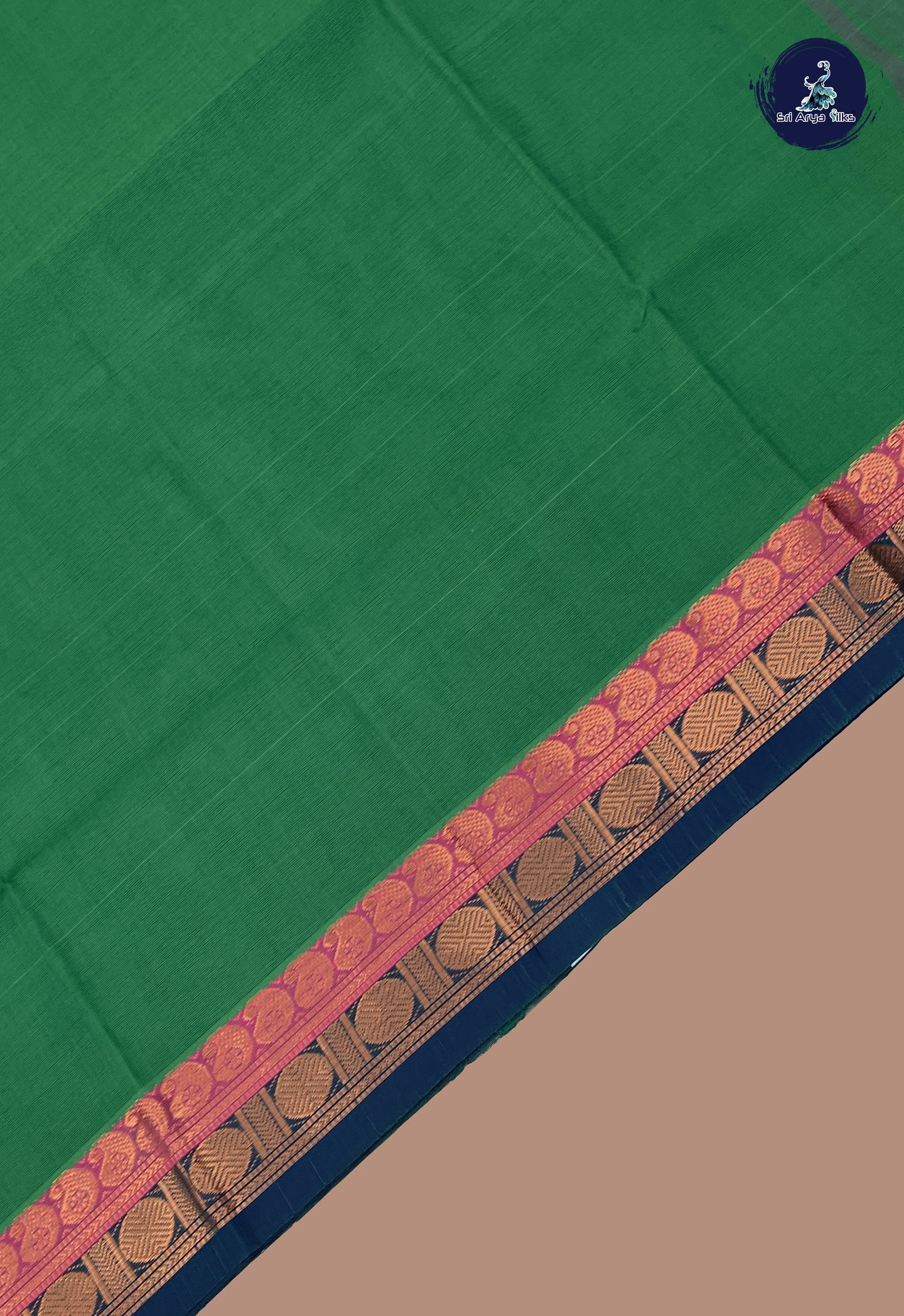Dark Green Chettinad Cotton Saree With Plain Pattern