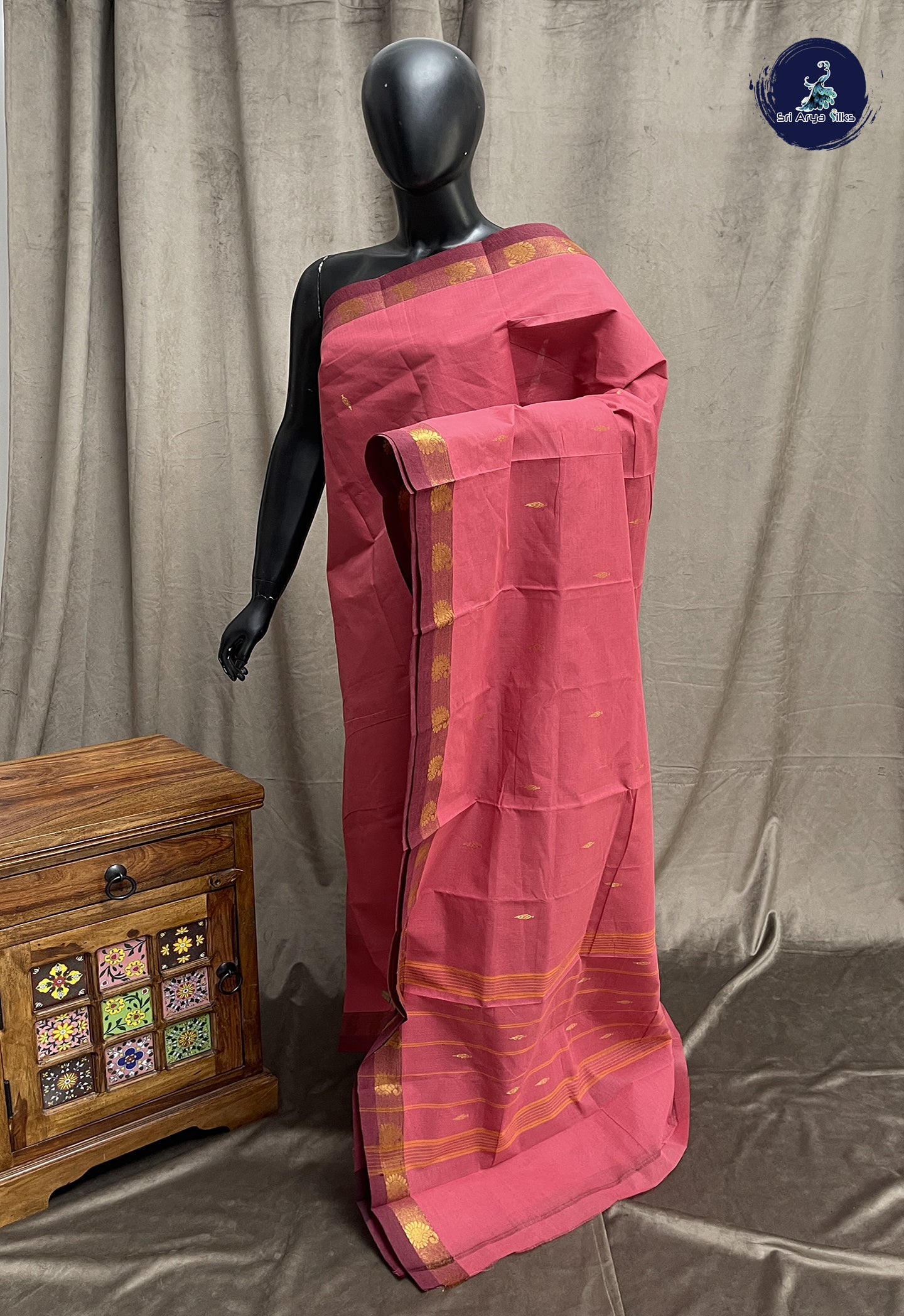 Dusty Pink Chettinad Cotton Saree With Zari Buttas Pattern