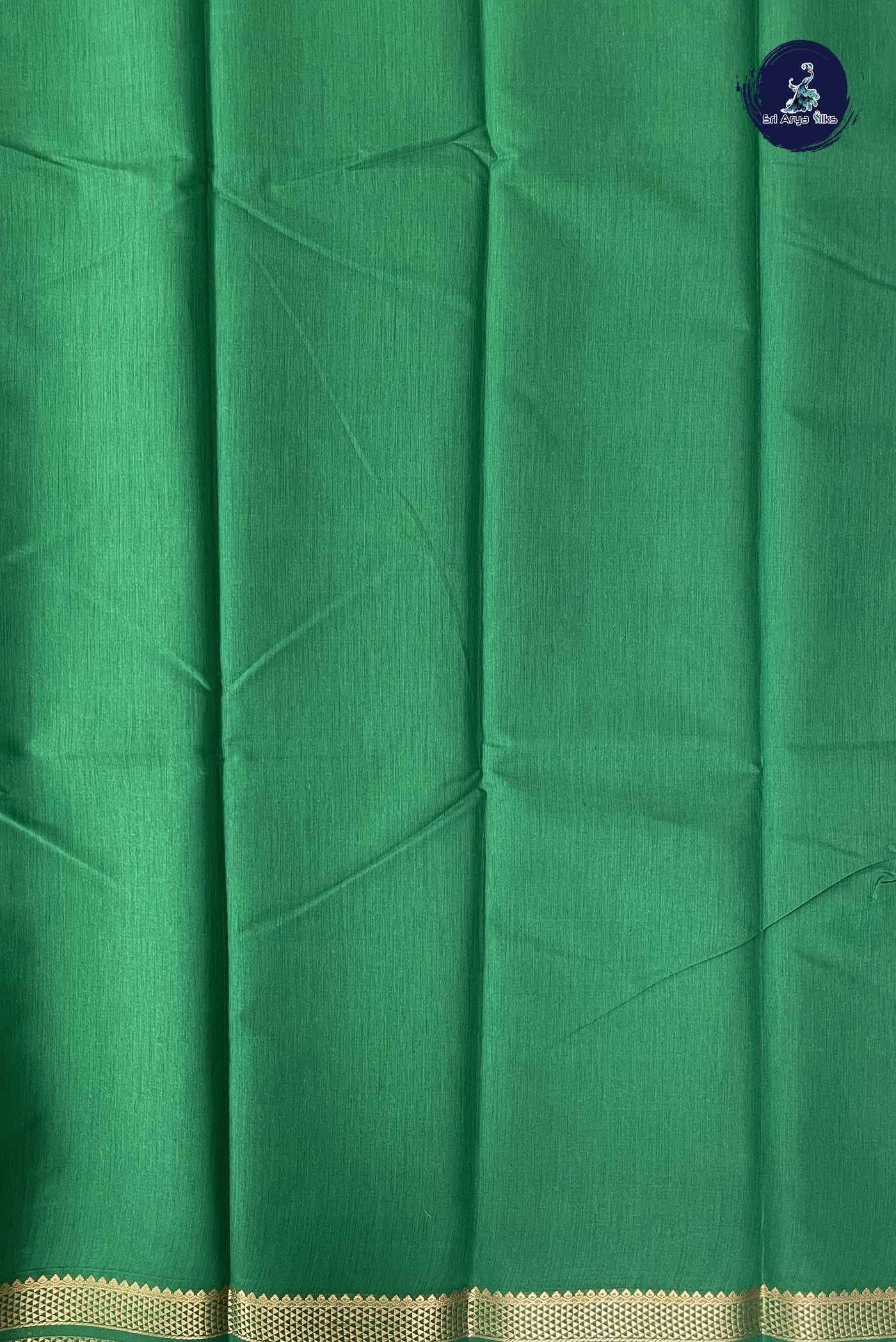 Green Budget Semi Silk Cotton Saree With Plain Pattern