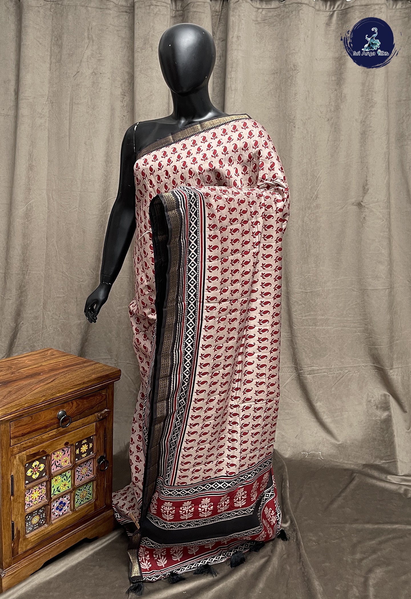 Red Semi Chanderi Saree With Printed Pattern