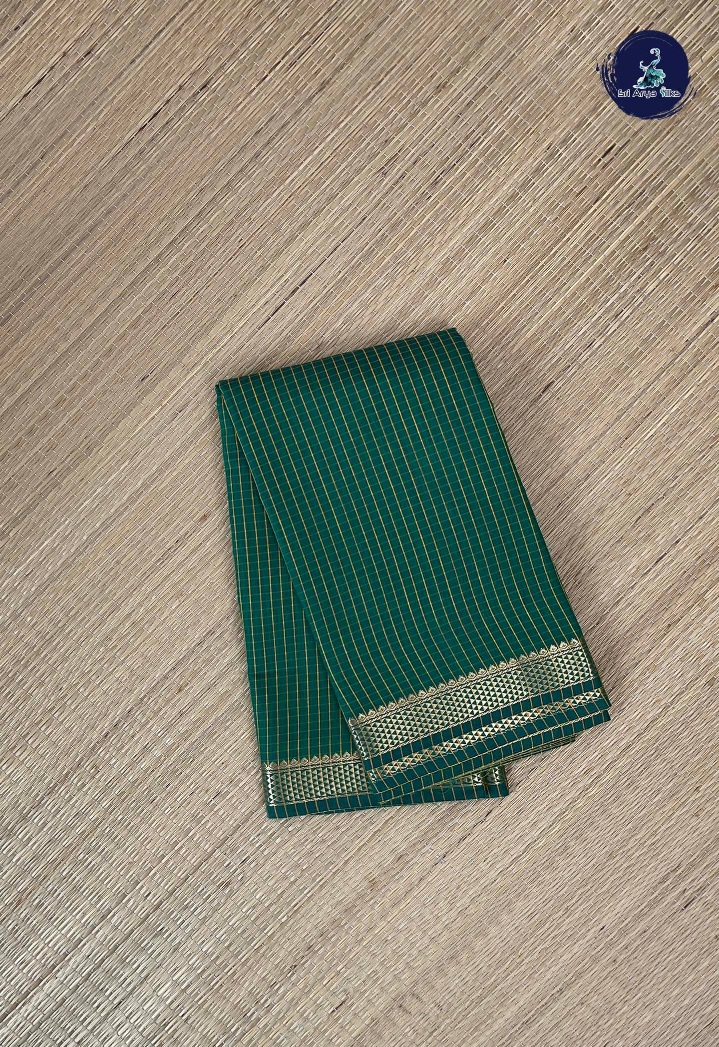 Dark Green Checked Saree With Checked Pattern