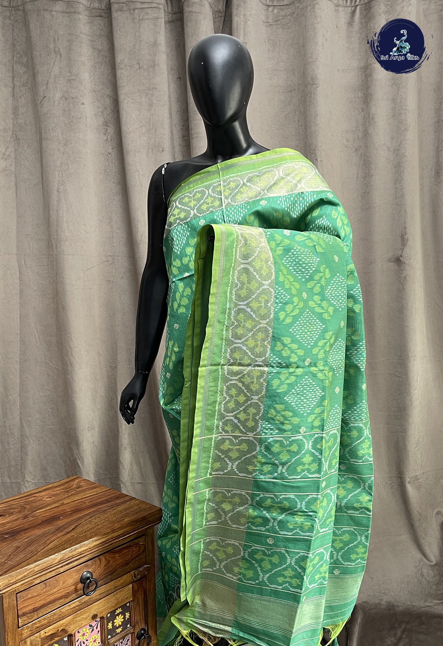 Green Semi Raw Silk Saree With Ikat Pattern