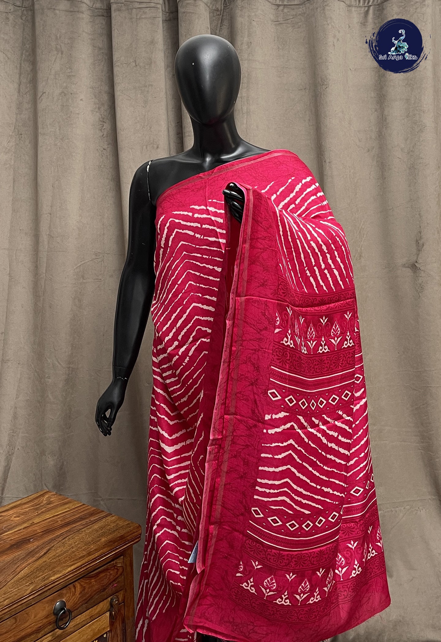 Magenta Pink Semi Grape Silk Saree With Printed Pattern