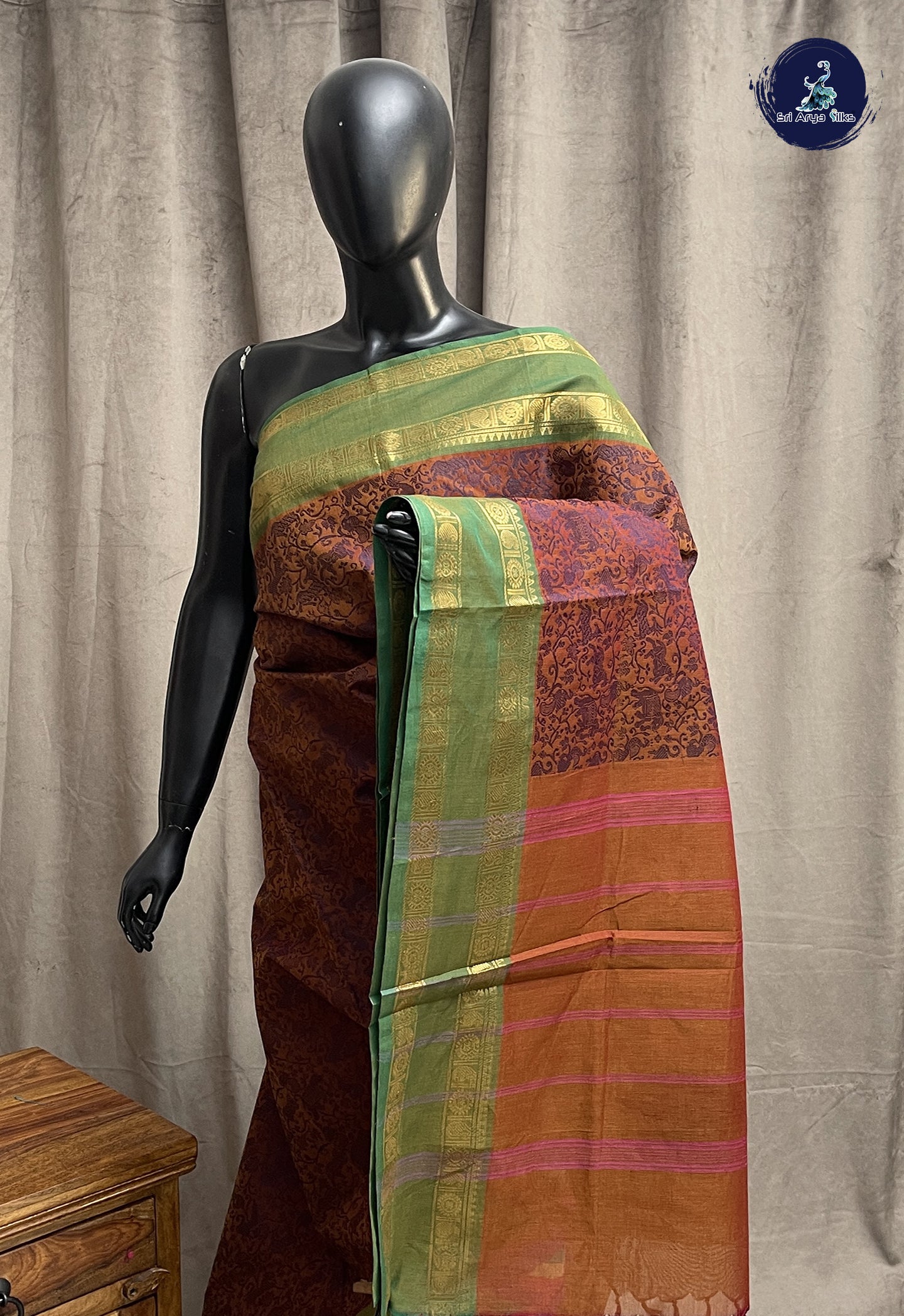 Brown Kanchi Cotton Saree With Vanasingaram Pattern