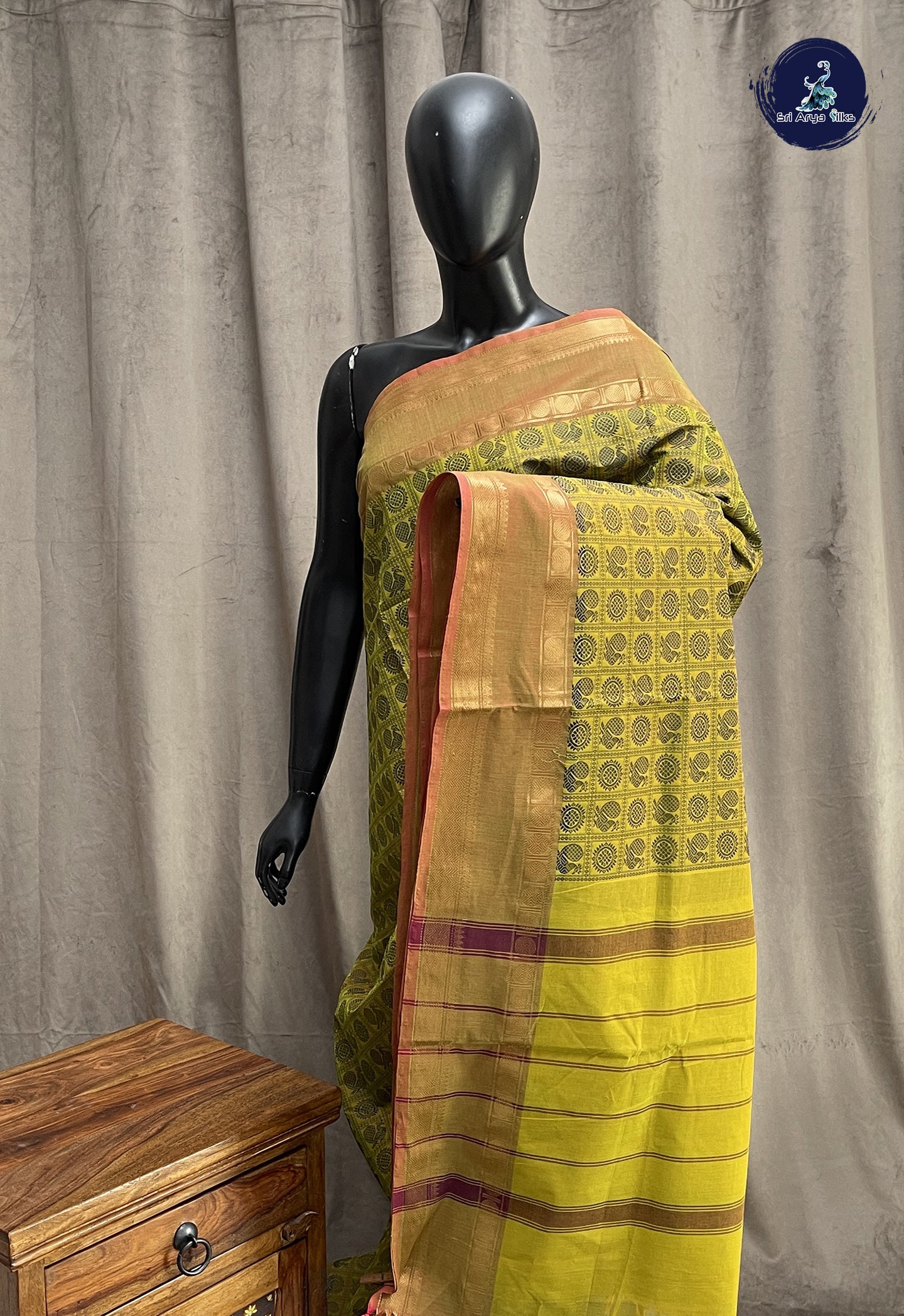 Yellowish Green Kanchi Cotton Saree With Vanasingaram Pattern