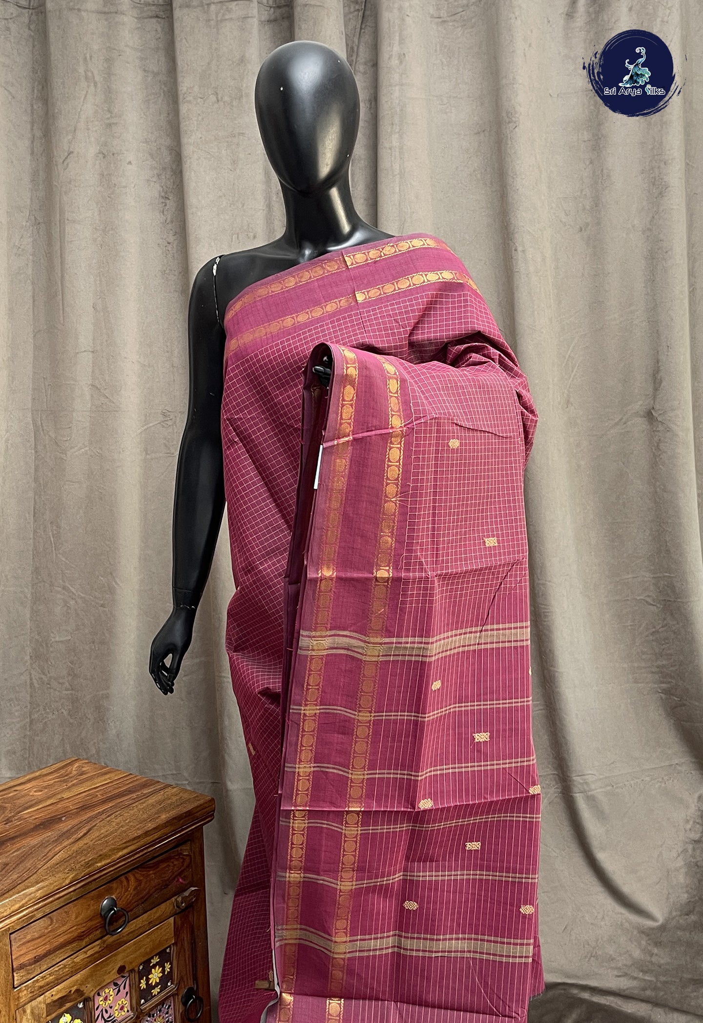 Pinkish Maroon Chettinad Cotton Saree With Checked Pattern