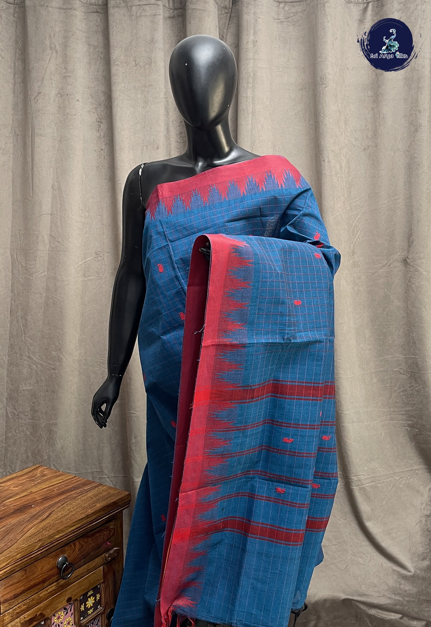 Dual Tone Blue Chettinad Cotton Saree With Checked Pattern