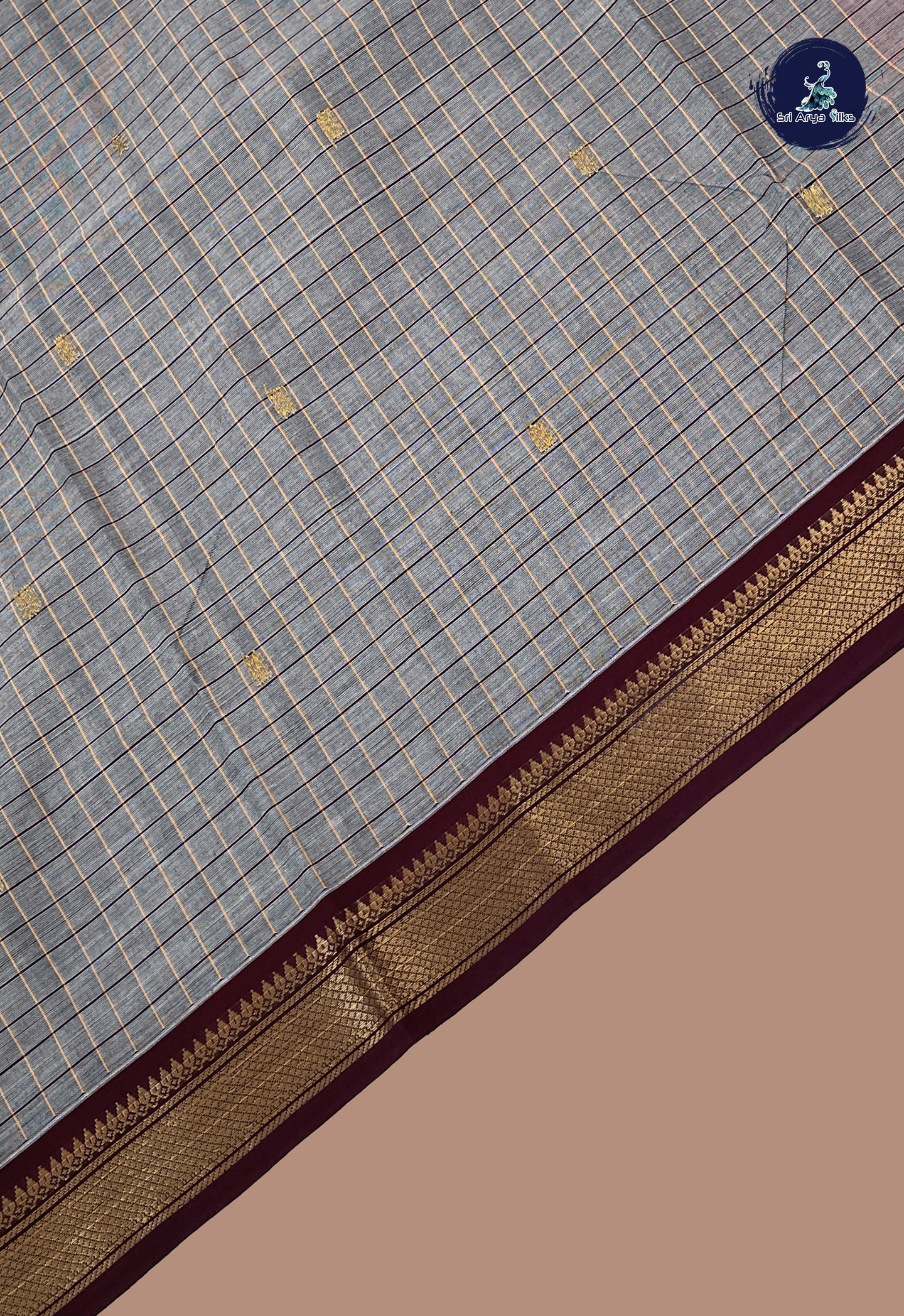 Grey Chettinad Cotton Saree With Checked Pattern