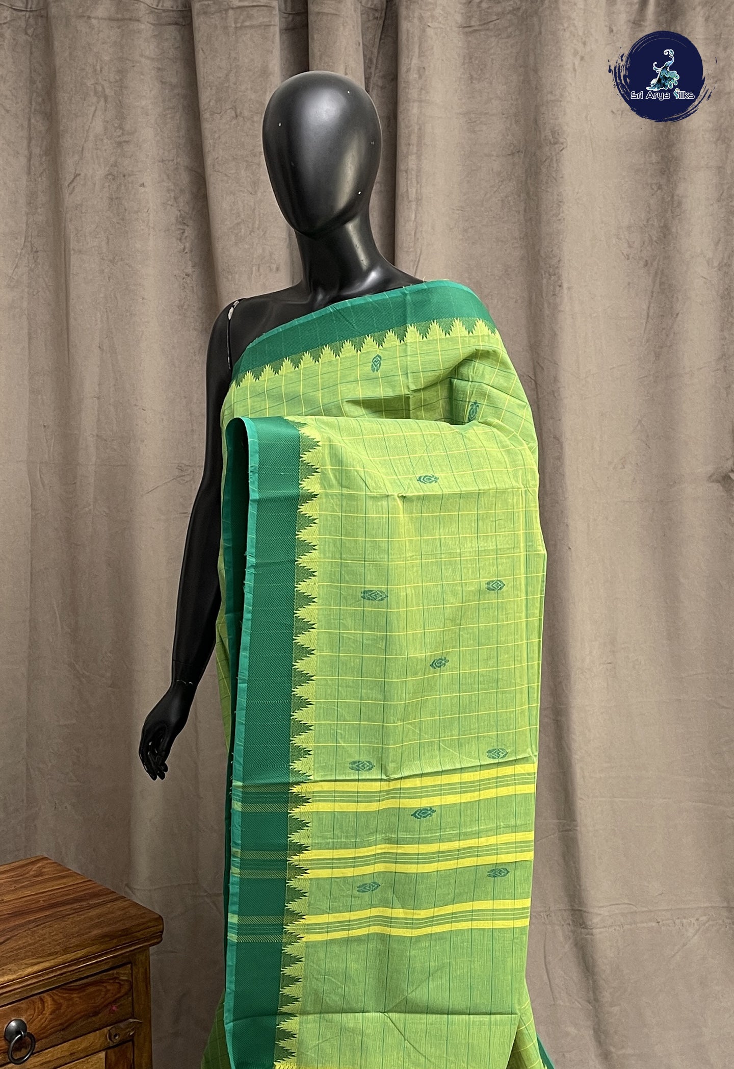 Light Green Chettinad Cotton Saree With Checked Pattern