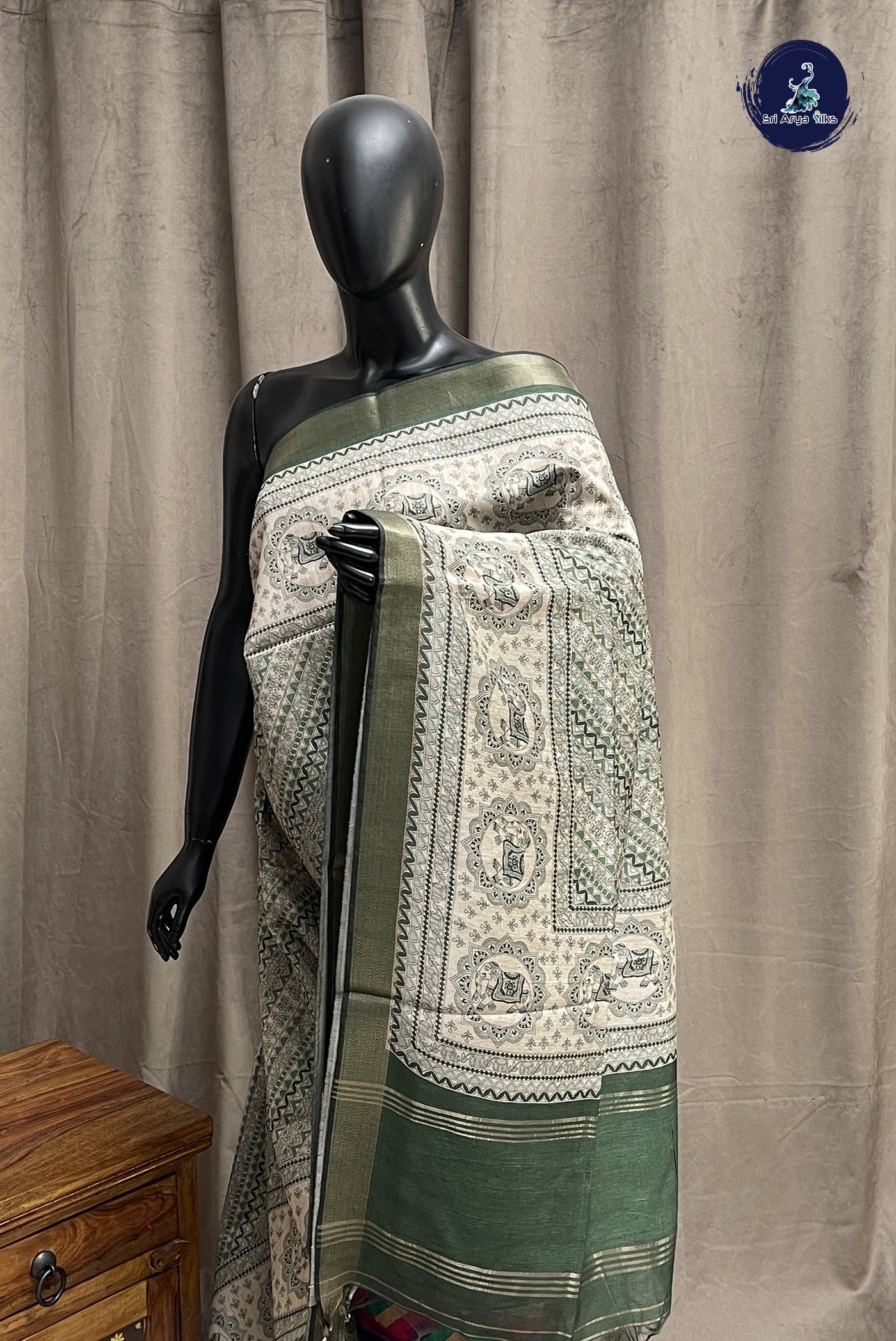 Beige Semi Chanderi Saree With Printed Pattern
