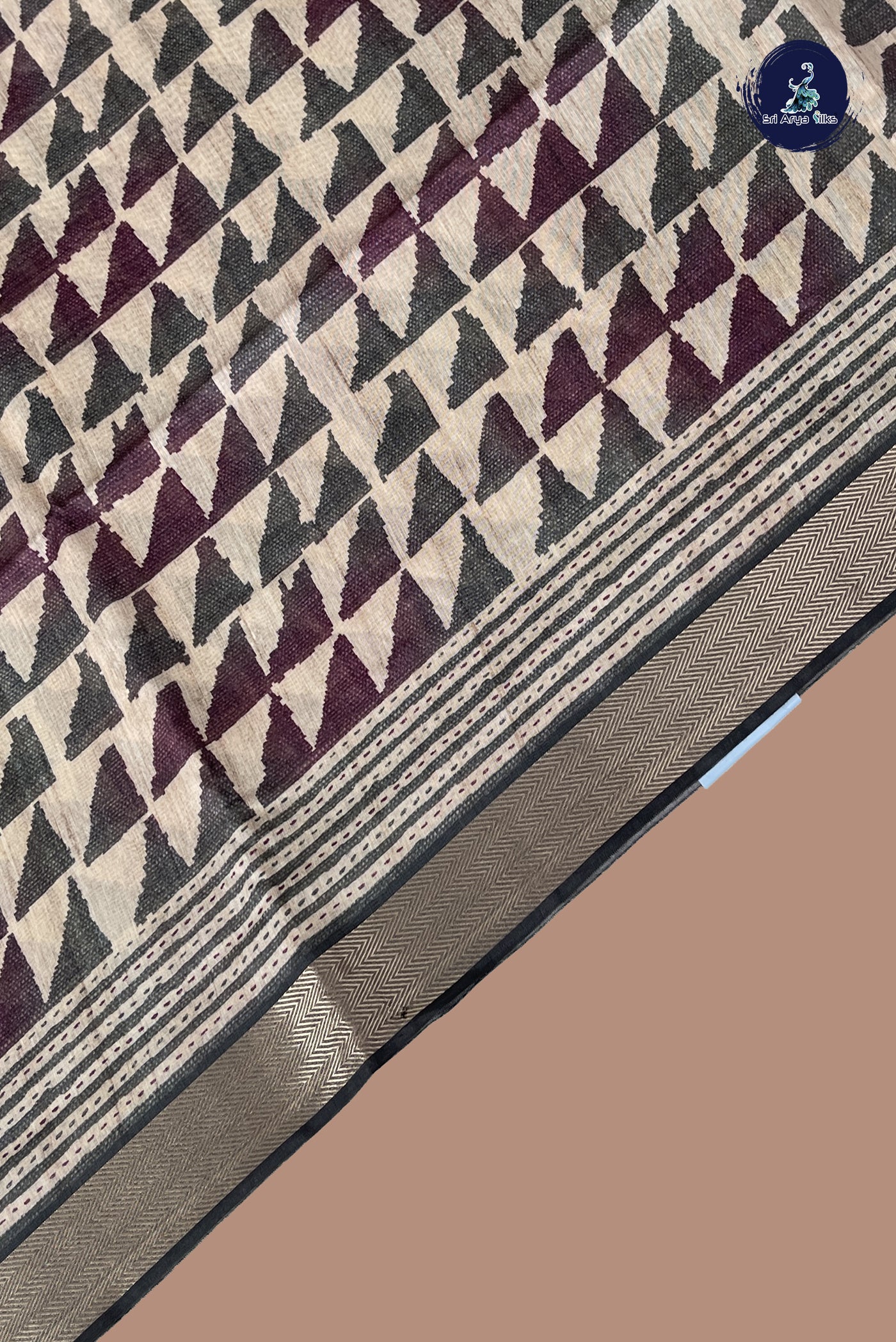 Beige Semi Chanderi Saree With Printed Pattern
