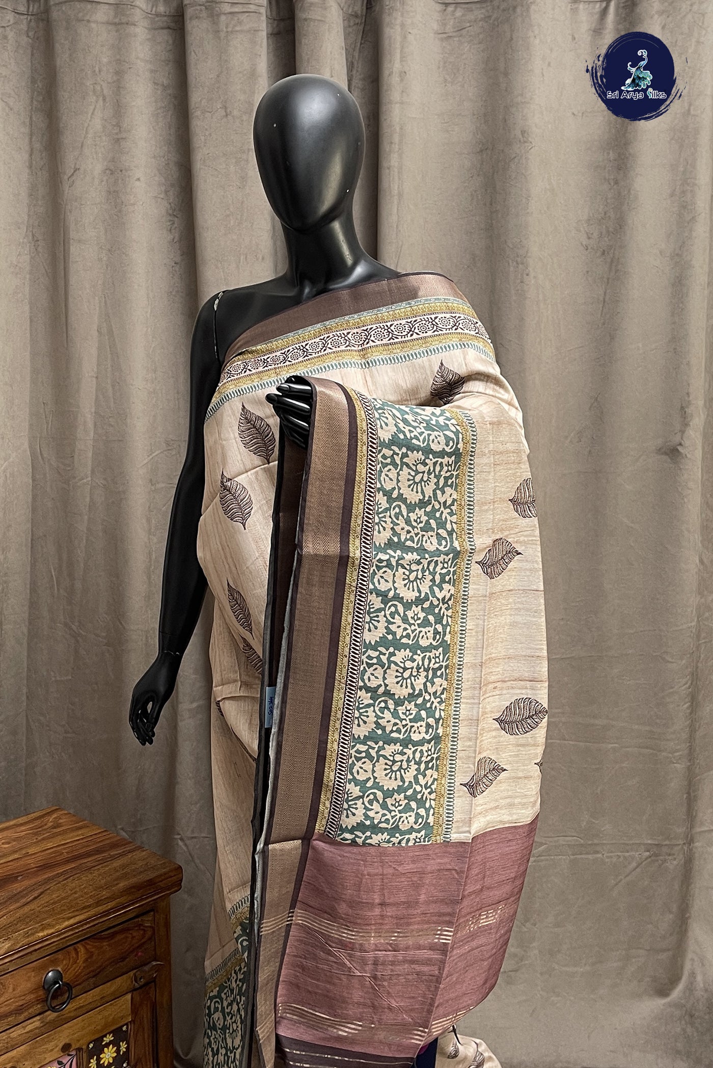 Beige Semi Chanderi Saree With Printed Pattern