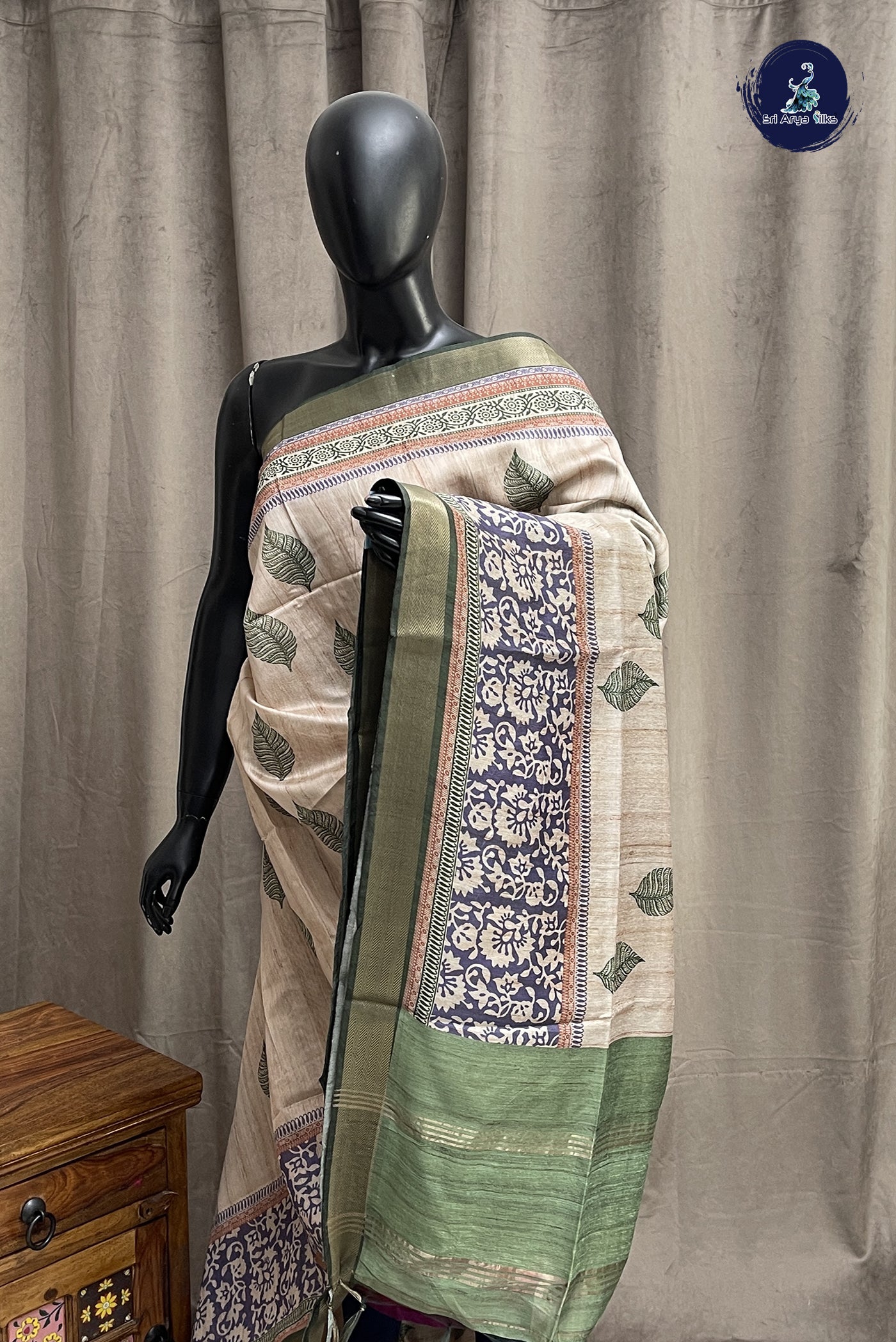 Beige Semi Chanderi Saree With Printed Pattern